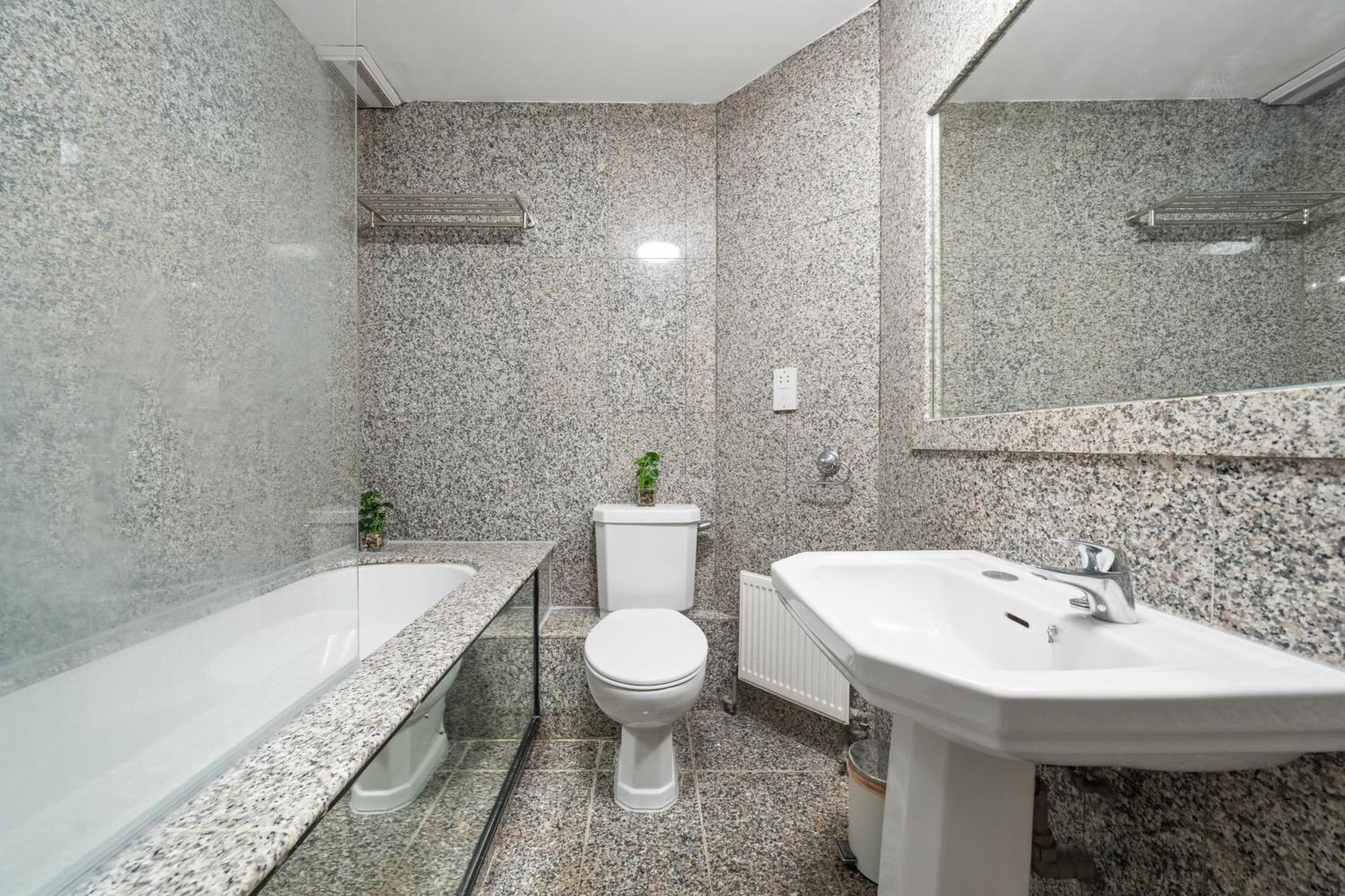Stylish 1-bedroom In The Heart Of Soho 9wd * Londen
