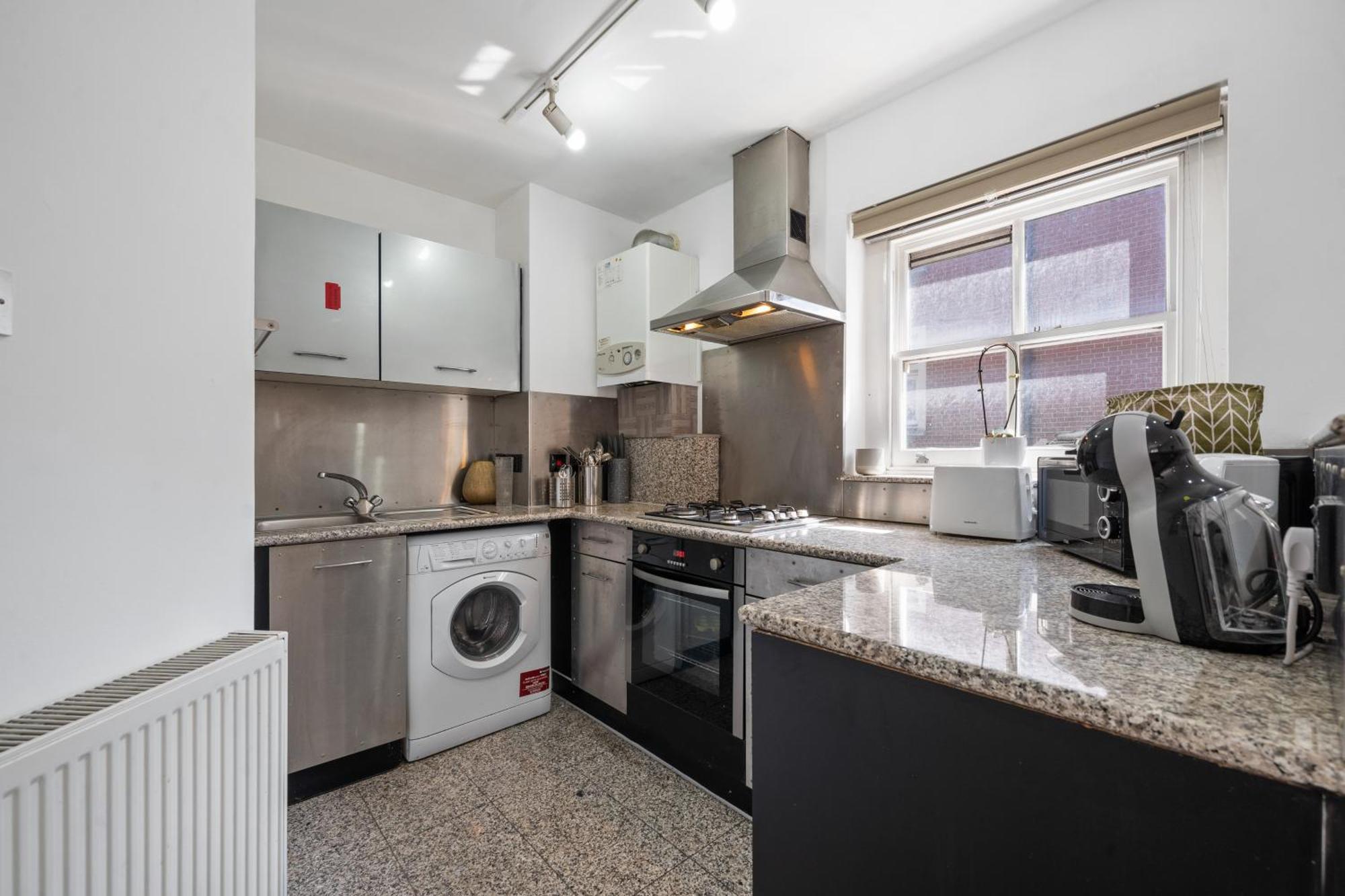 Stylish 1-bedroom In The Heart Of Soho 9wd * Londen