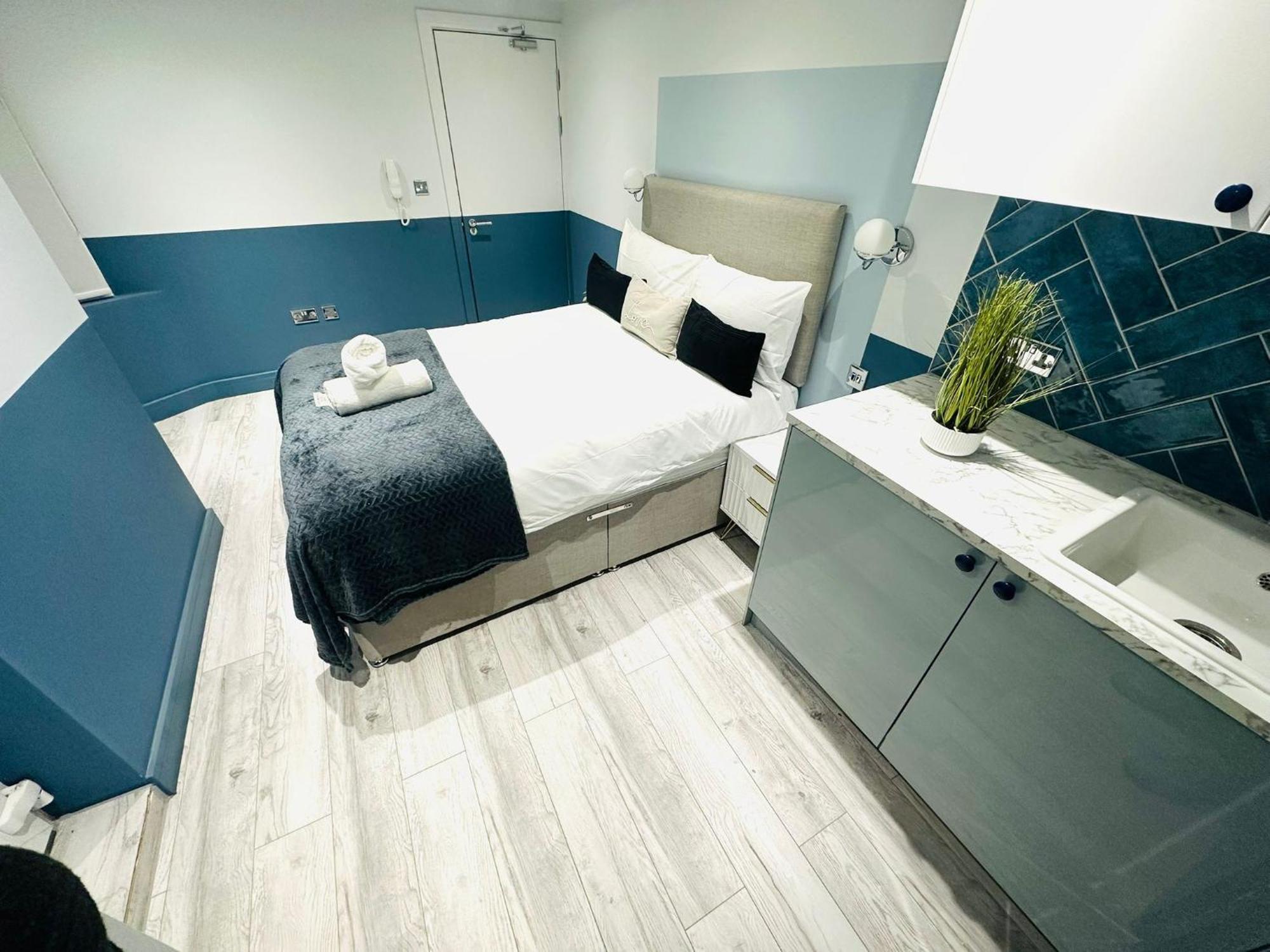 The Navy House Peckham - No 221 - Stylish * Londen