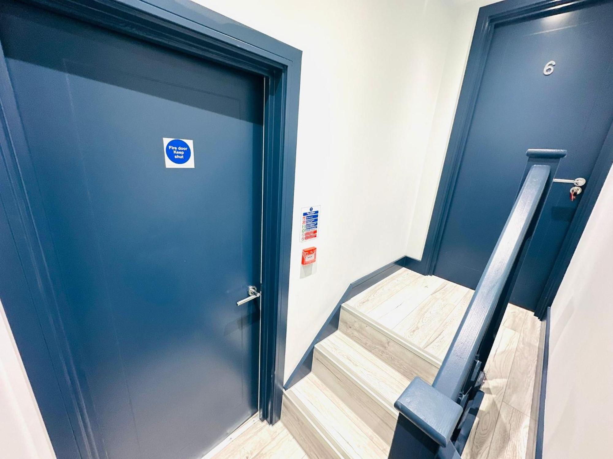 The Navy House Peckham - No 221 - Stylish * Londen