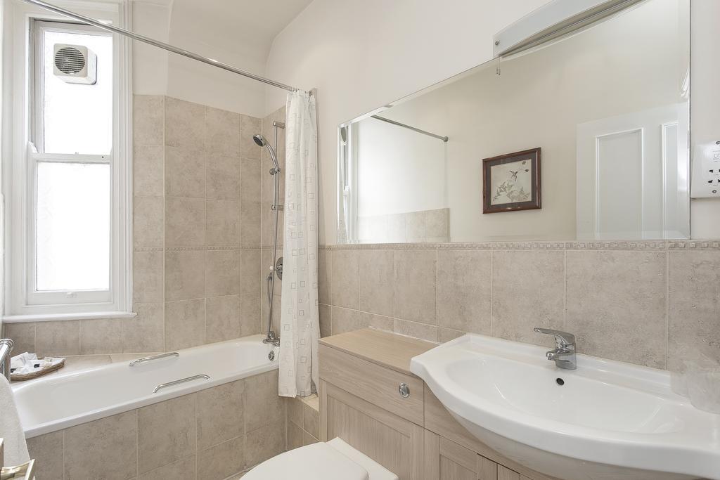 Ryder Street Chambers Apartment *
