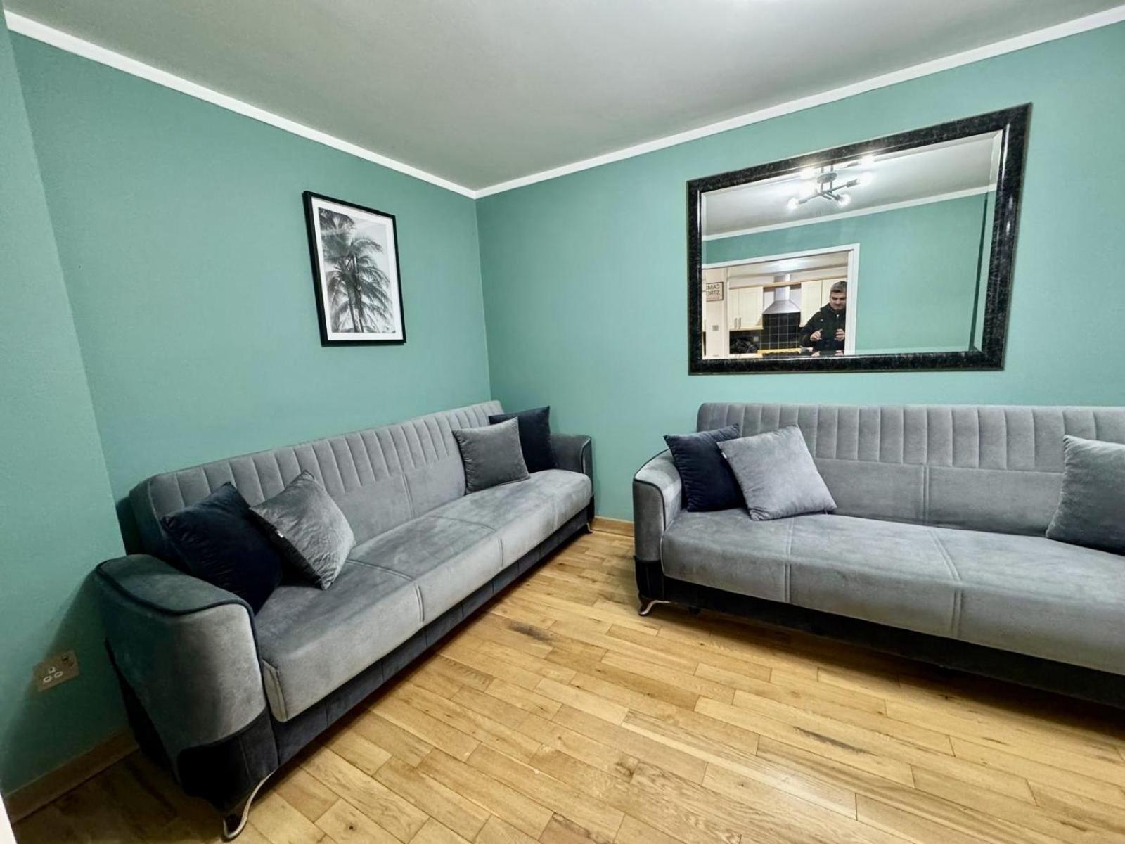 Lägenhet Deluxe - 1 Min Away From Camden Market And Station *