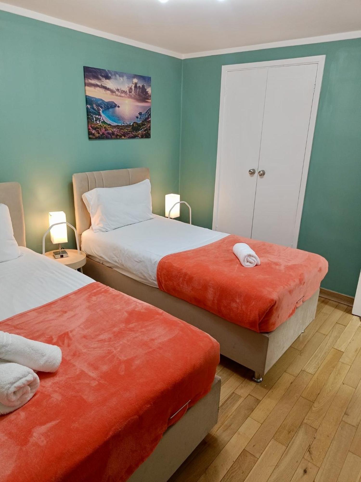 Deluxe - 1 Min Away From Camden Market And Station Apartment London