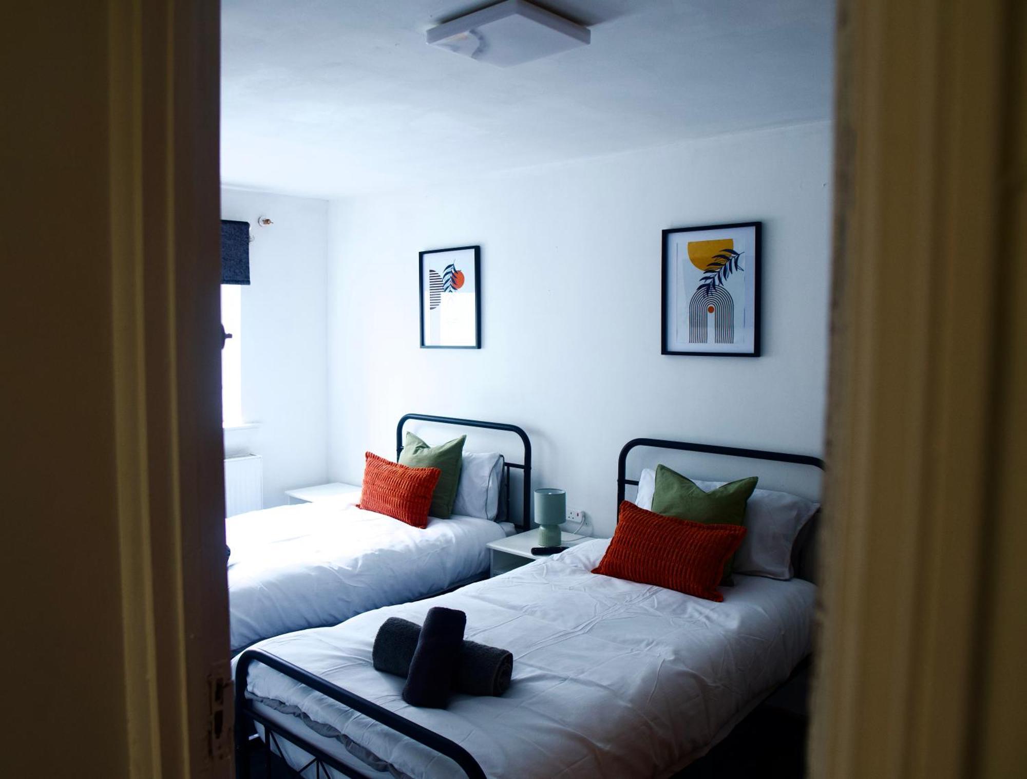 Stratford Centre, 2 Or 3 Bedroom Apartment, Walk To Westfield, Near Station, Sleeps 6 Lejlighed *