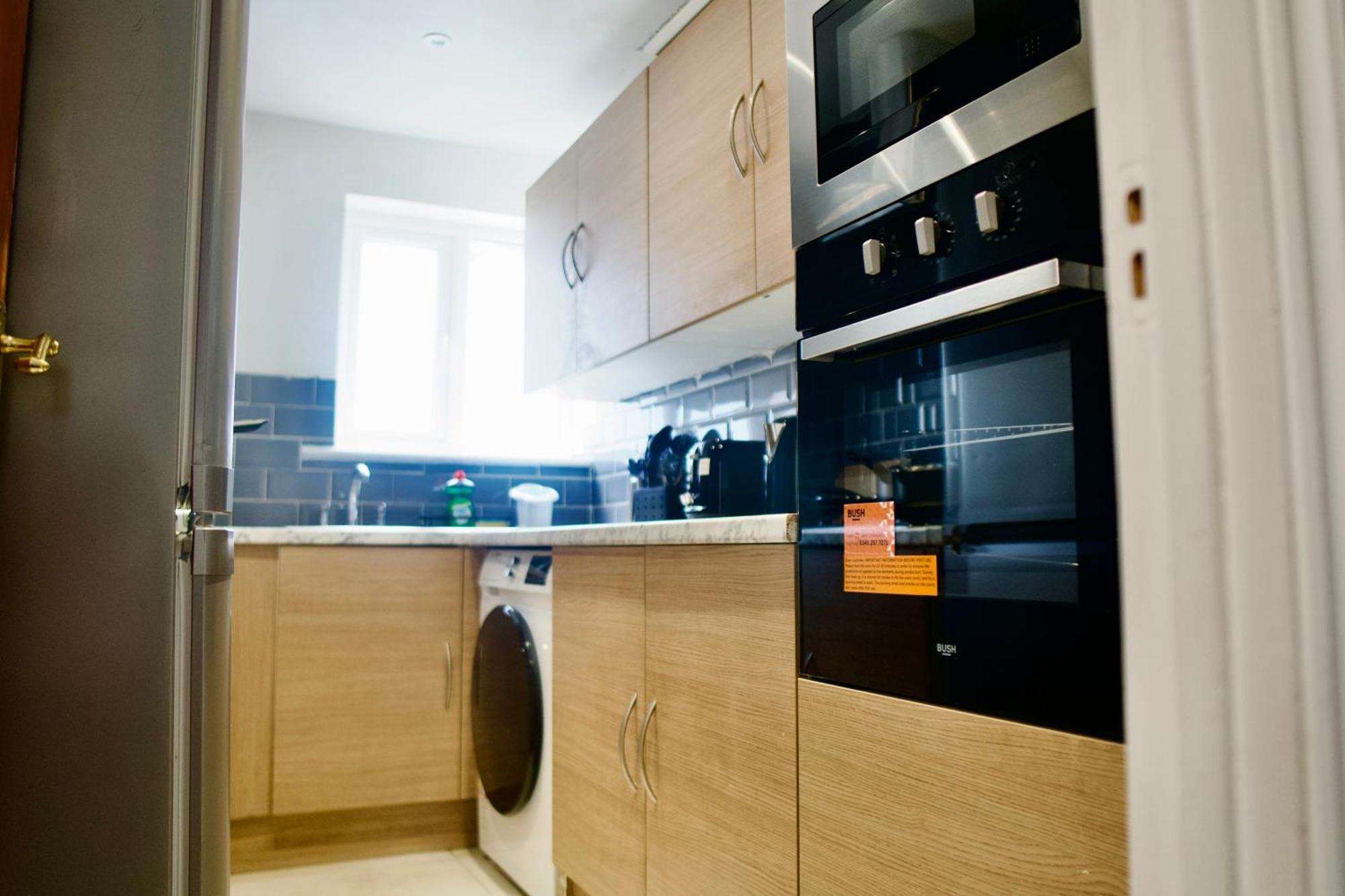 Lejlighed Stratford Centre, 2 Or 3 Bedroom Apartment, Walk To Westfield, Near Station, Sleeps 6
