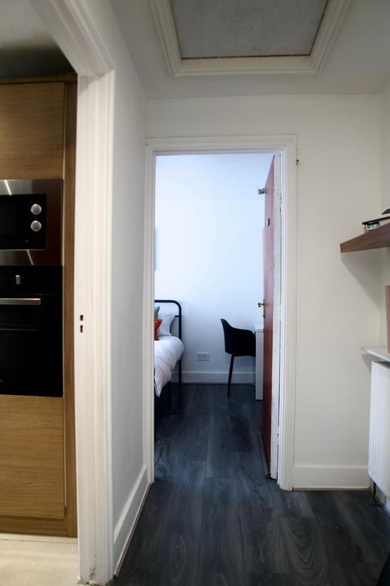 Lejlighed Stratford Centre, 2 Or 3 Bedroom Apartment, Walk To Westfield, Near Station, Sleeps 6 London