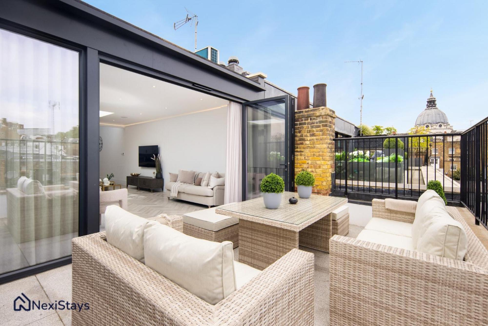 1 Min Walk To Harrods, Knightsbridge Penthouse Appartement