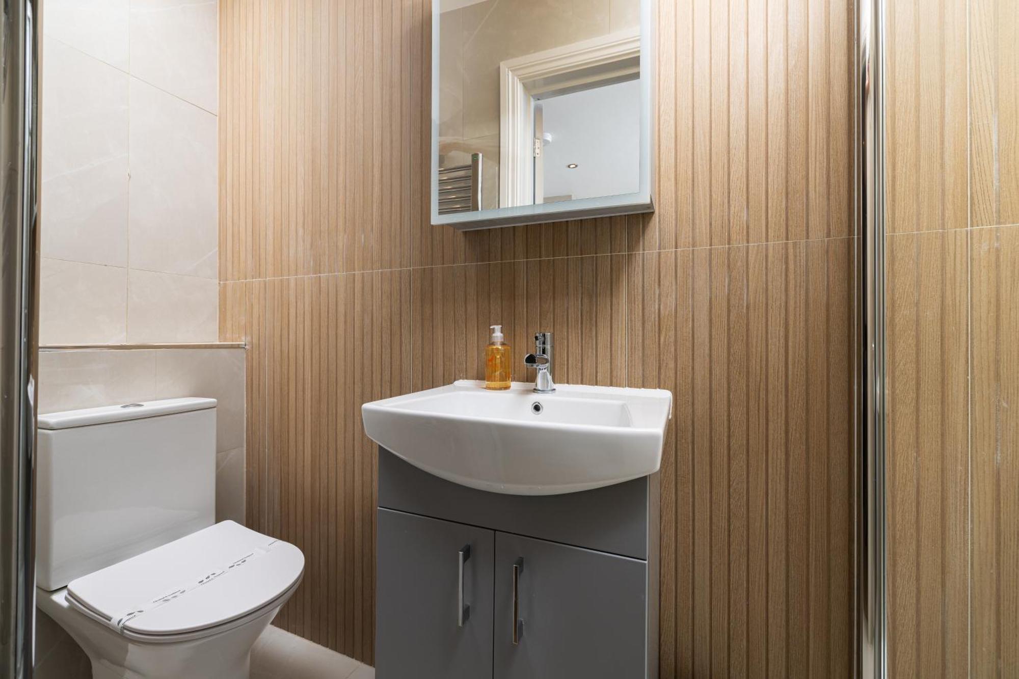 Leilighet Charmstay Kensington Olympia London