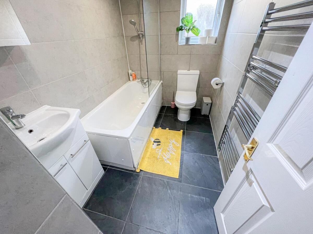 Appartamento 1-bedroom Flat With Small Garden & Paid Parking In Finsbury Park, Highbury