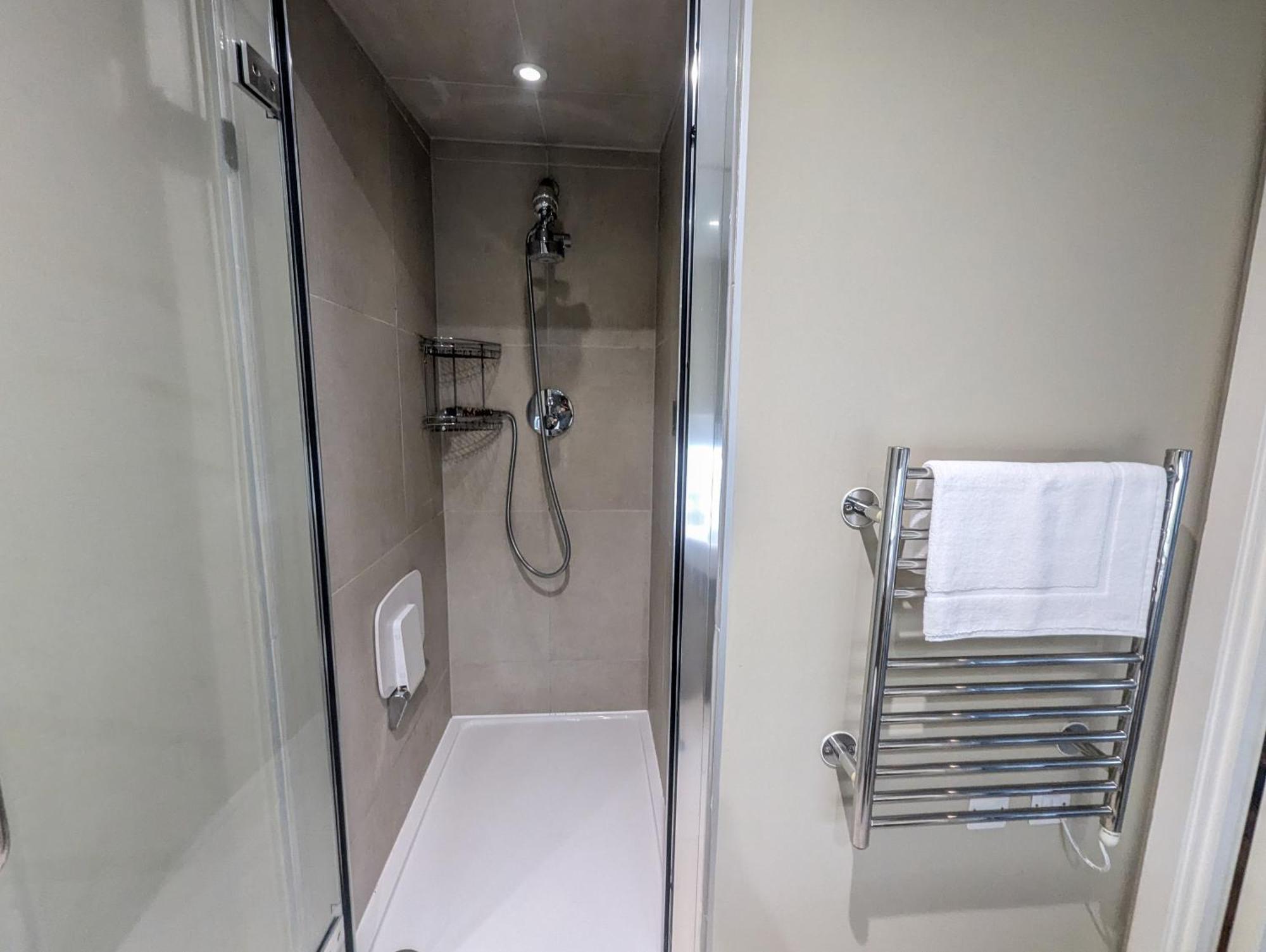 Lejlighed Estatesmen Chelsea Bridge Flat *