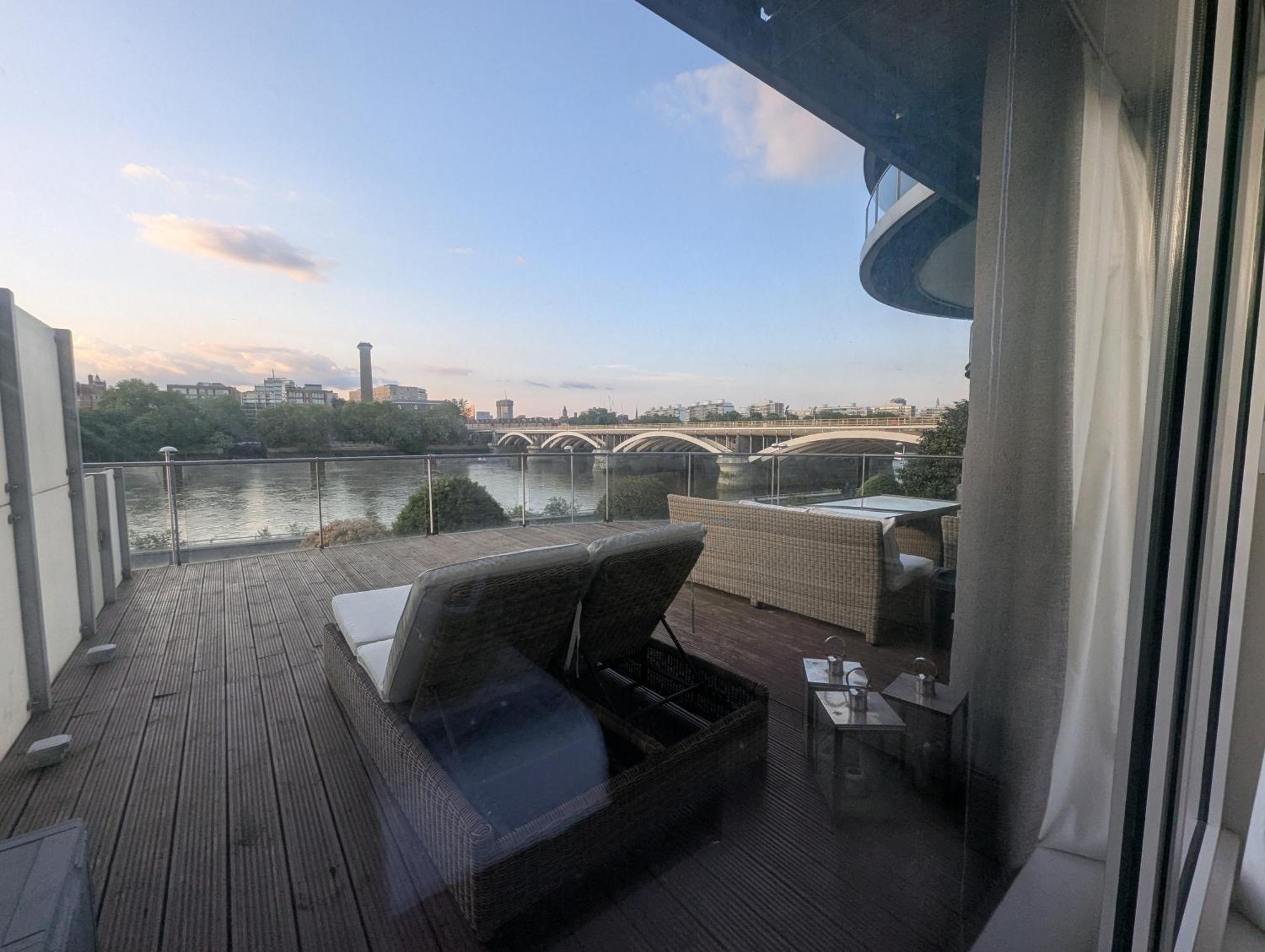 Lejlighed Estatesmen Chelsea Bridge Flat *