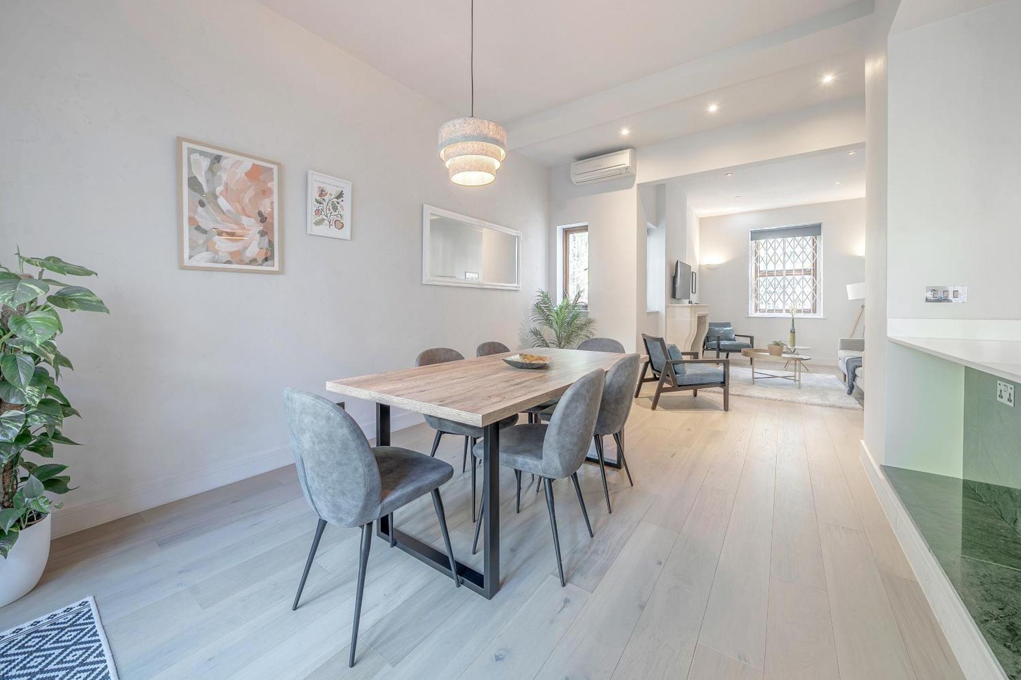 Feriehus Luxurious 4 Bedroom In Kensington