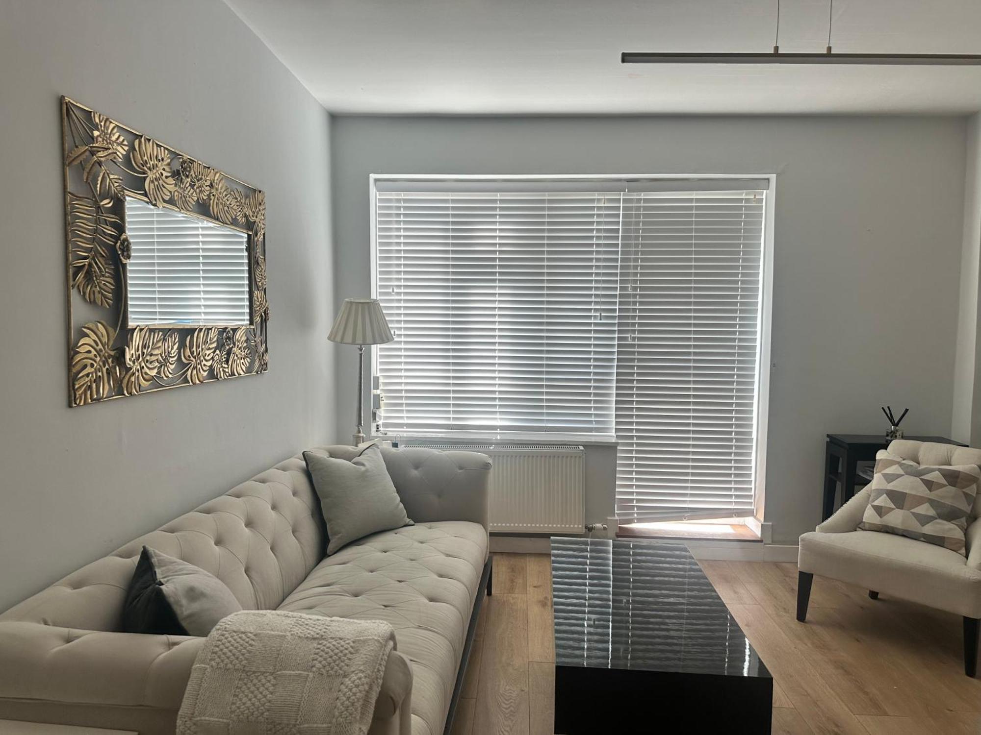 Modern One Bedroom Apartment, Sloane Square Apartment