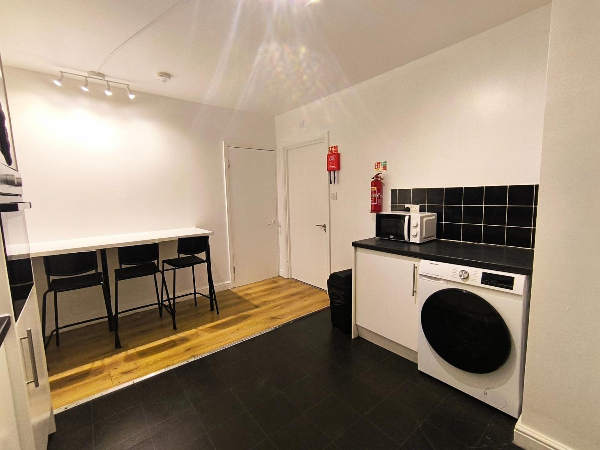 4 Person 3min From South Wimbeldon Tube Station Room2 Maison d'hôtes Londres