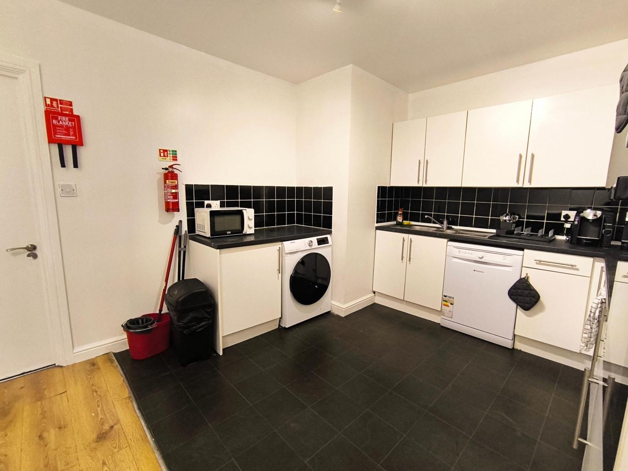 4 Person 3min From South Wimbeldon Tube Station Room2 Maison d'hôtes *