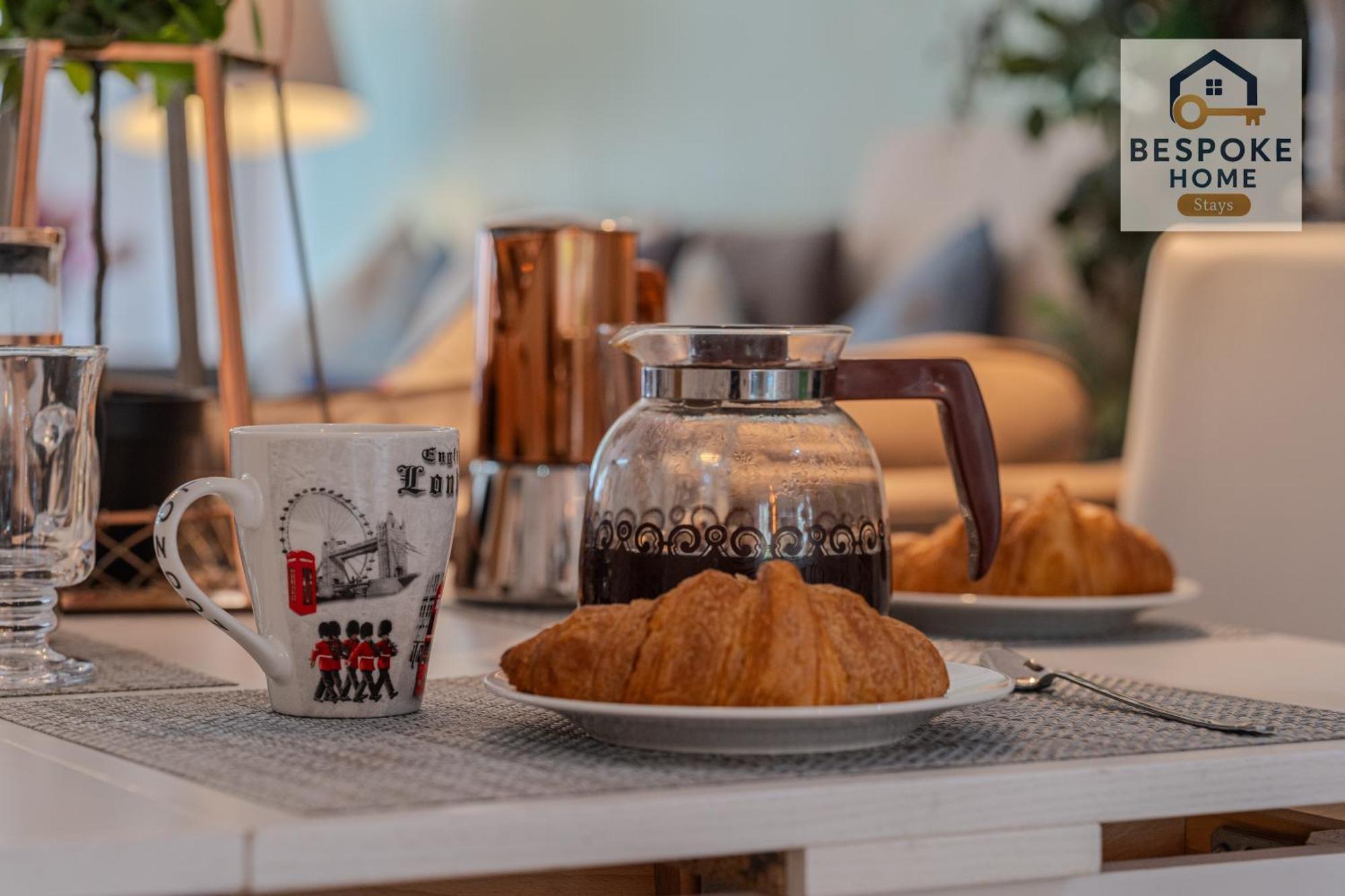 Holiday home Modern 4 Bed 3 Bath House - 4 Groups With Free Parking - Central London London