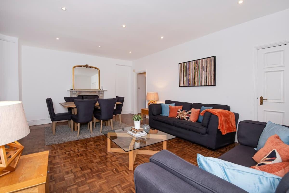 Notting Hill Large 3 Bed Apartment London