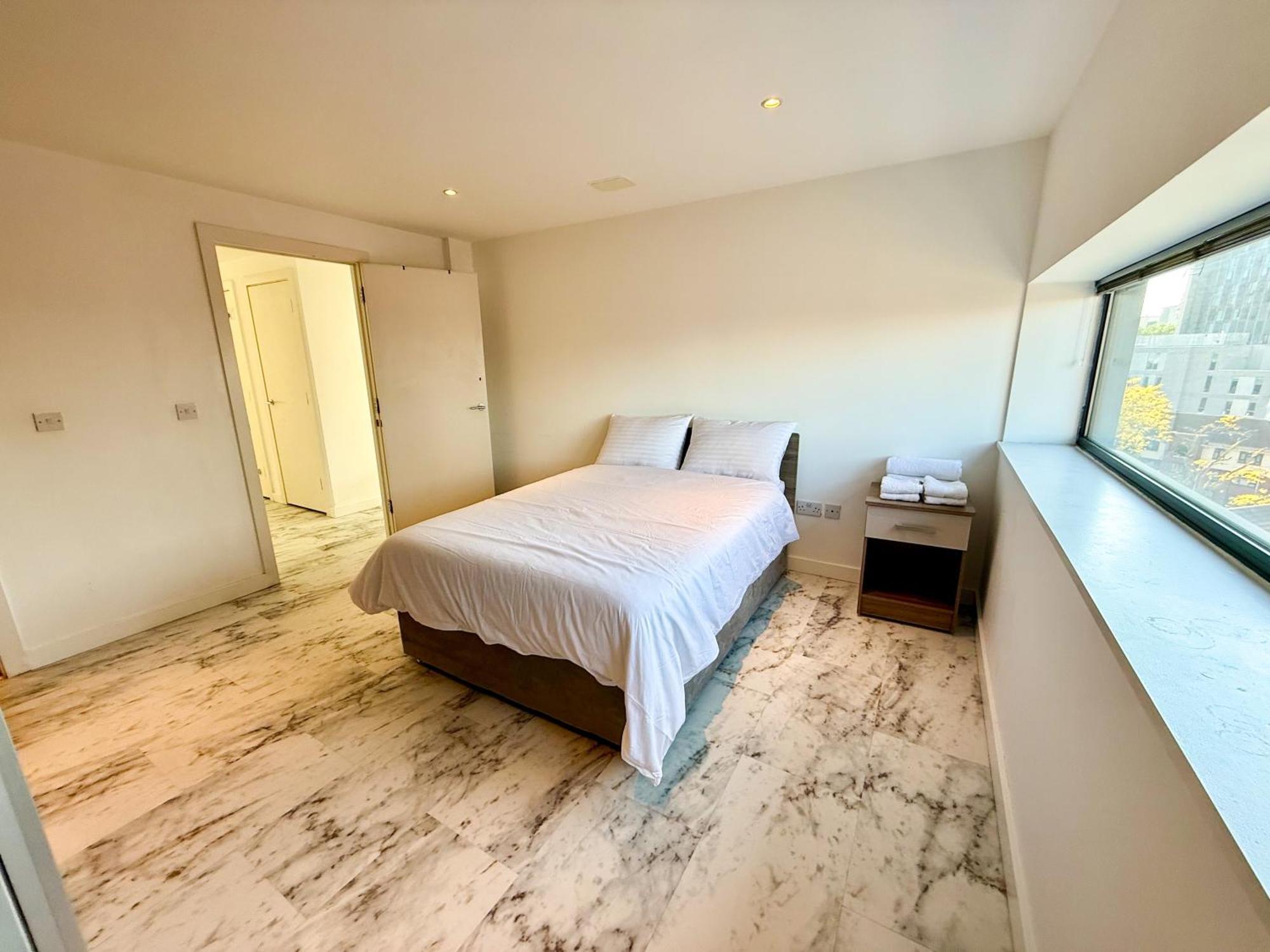 Hotel Entire Flat With 2x Bedrooms, 2x Bathrooms And A Big Living In The Olympic Park And Westfield At Stratford Londres