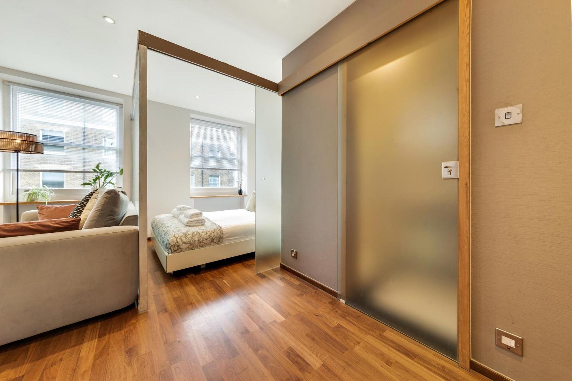 Urban Base, 6mins Walk To Marble Arch Station, 8mins Walk To Hyde Park Appartamento Londra