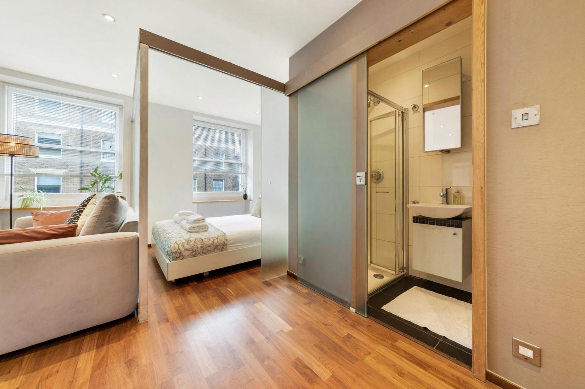 Urban Base, 6mins Walk To Marble Arch Station, 8mins Walk To Hyde Park Appartamento *