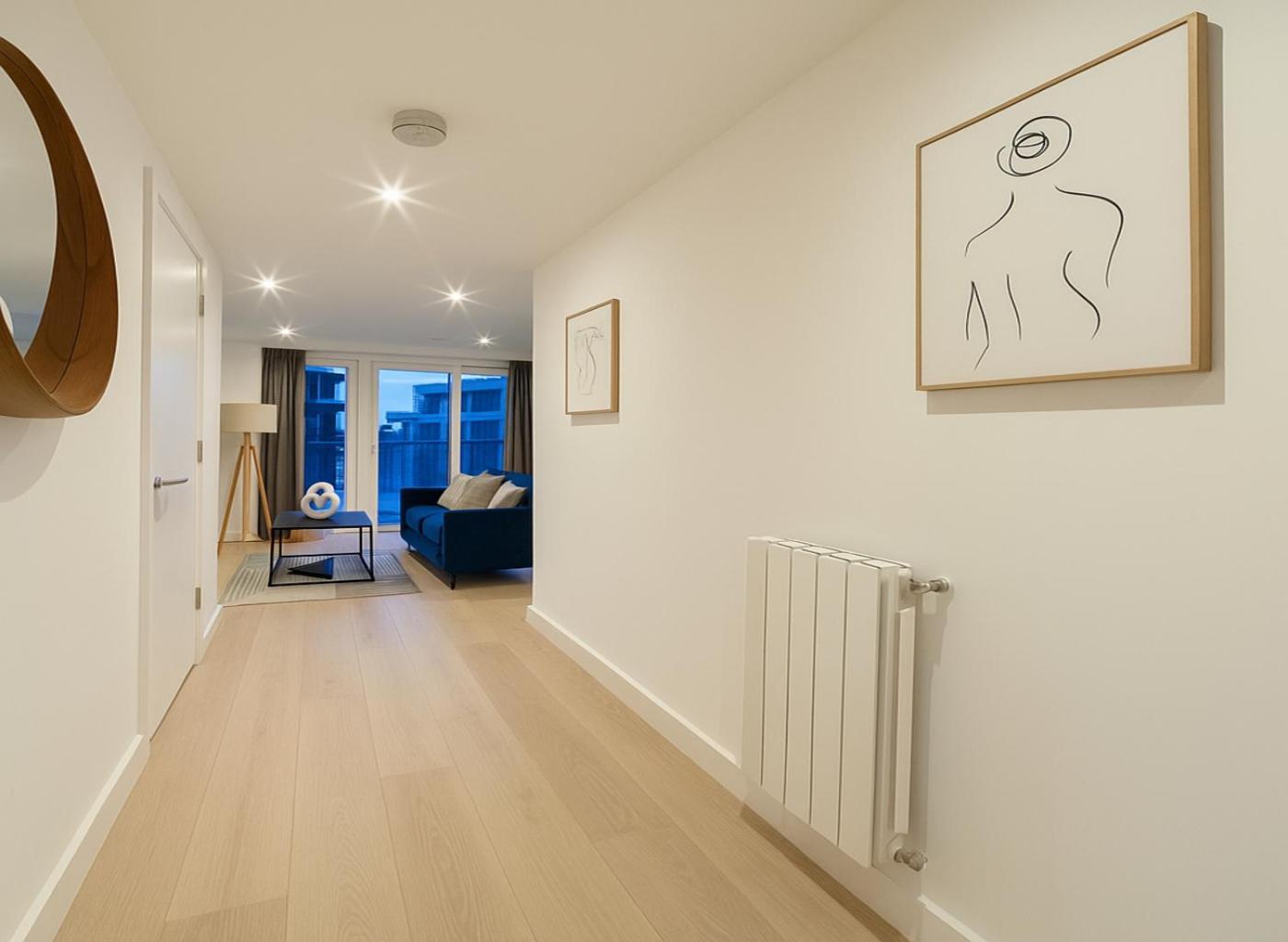 Bright & Modern Flat With Great Transport In Woolwich Apartment