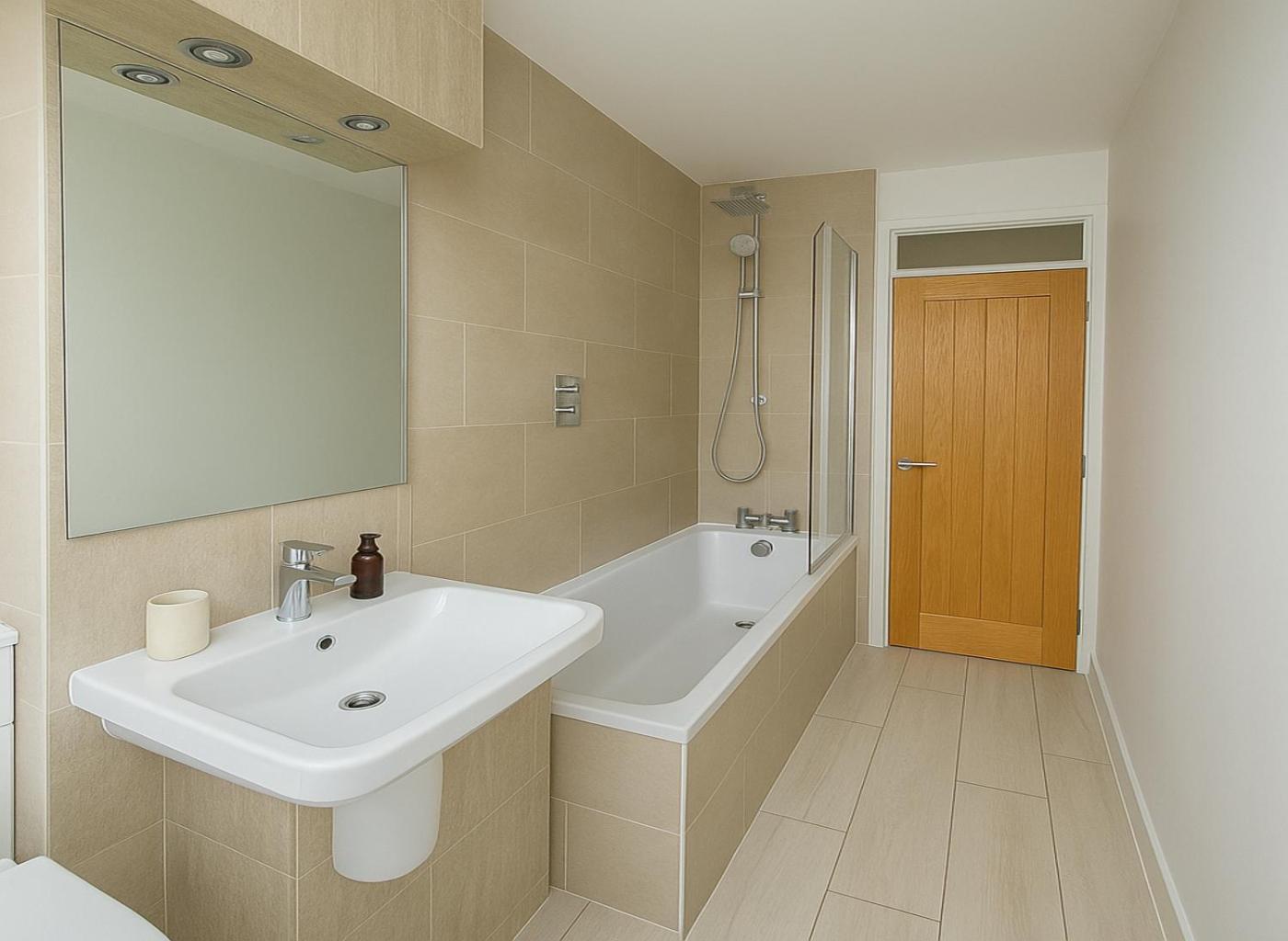 2 Bed Flat Near Westfield Lägenhet London