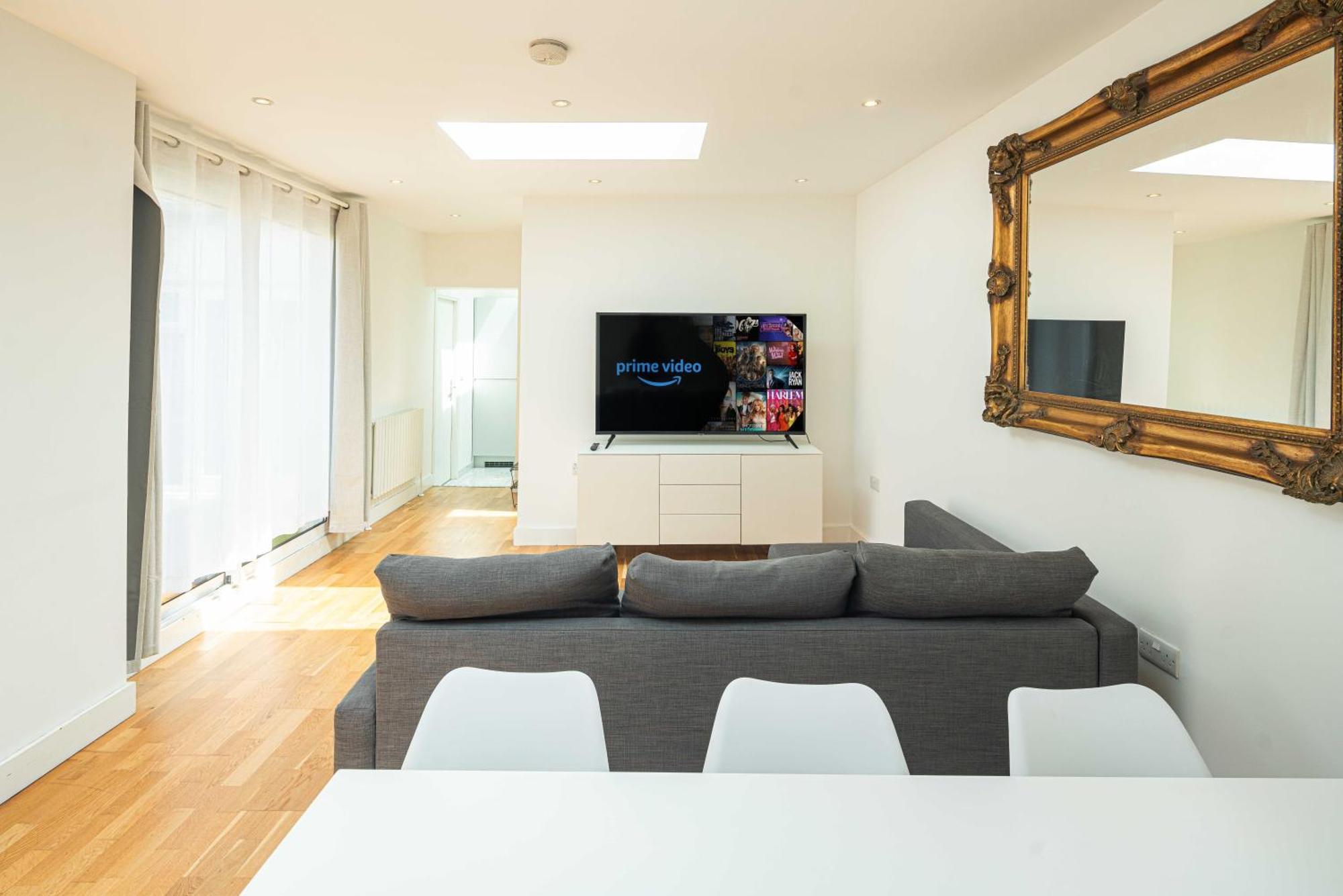 Cozy 2 Bedroom / Westfield / Hammersmith Hospital Appartamento