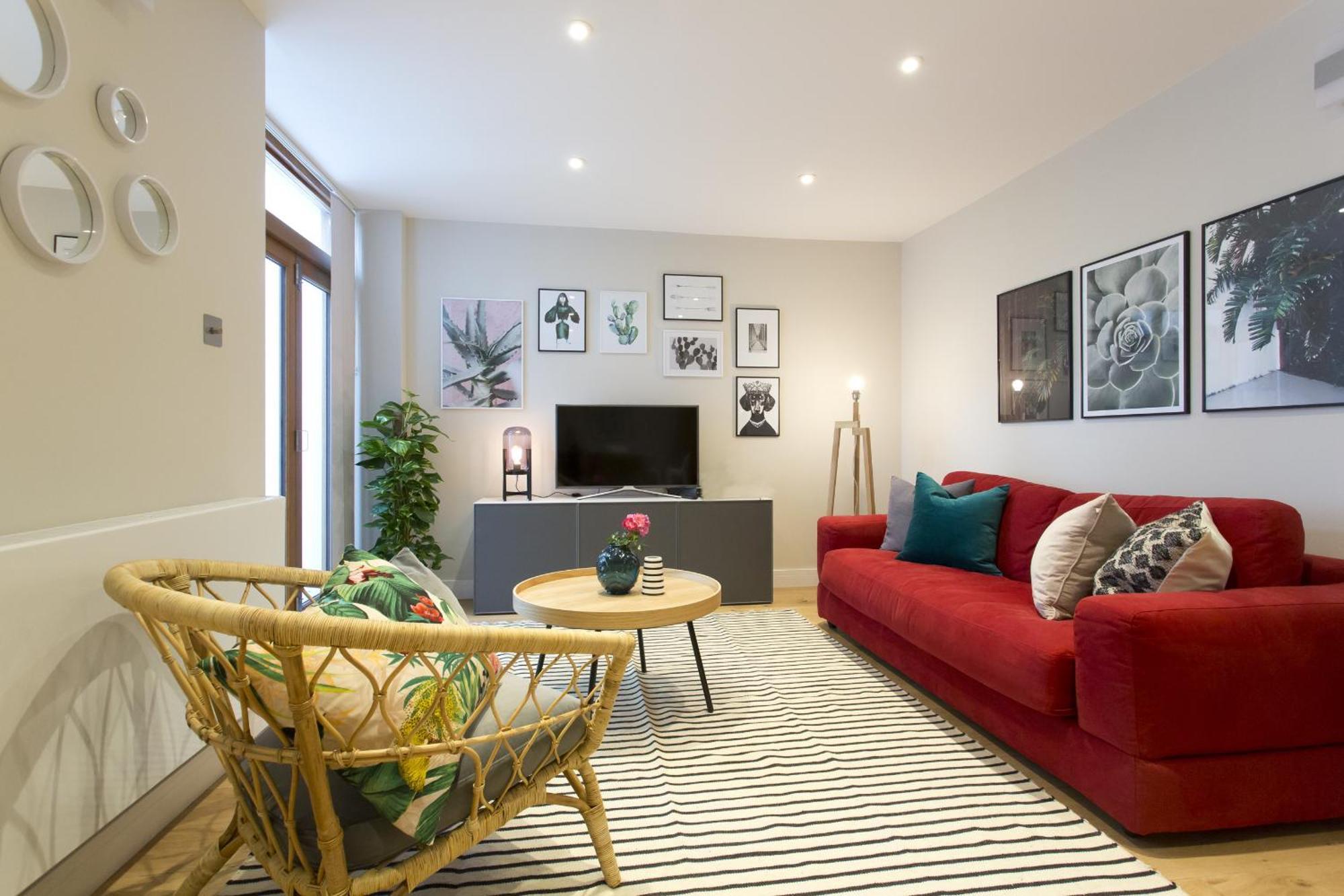 Byrne Garden 3 * London