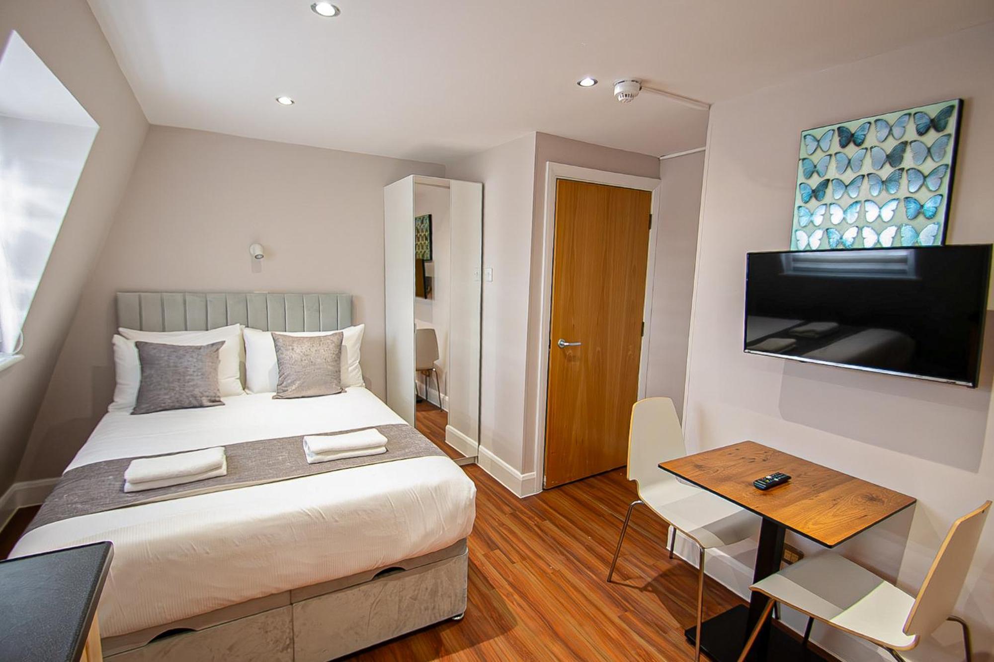 Apartment Imperial Court London