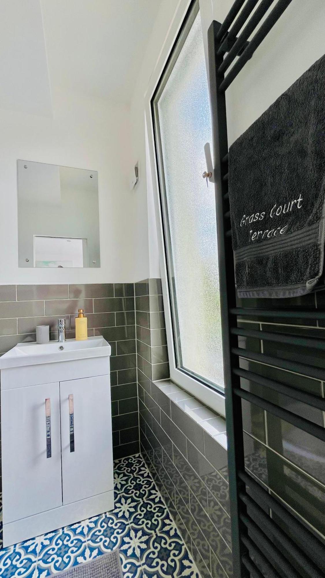 Grass Court Terrace - Walking Distance From Wimbledon Championships Appartement *