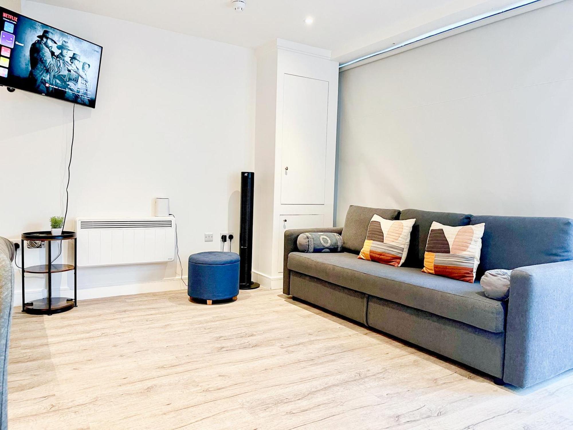 Sleek Flat Near Highbury & Islington Station Appartement Londen