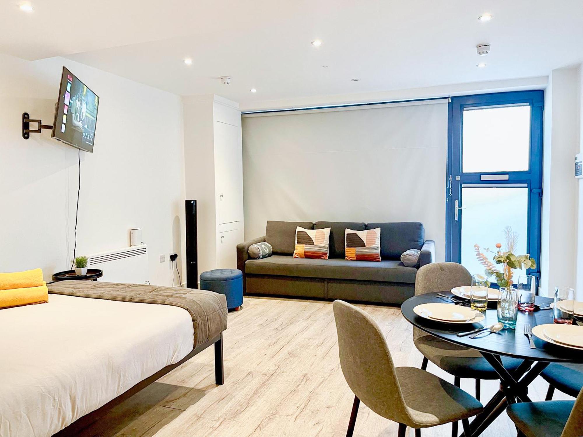 Sleek Flat Near Highbury & Islington Station Londen