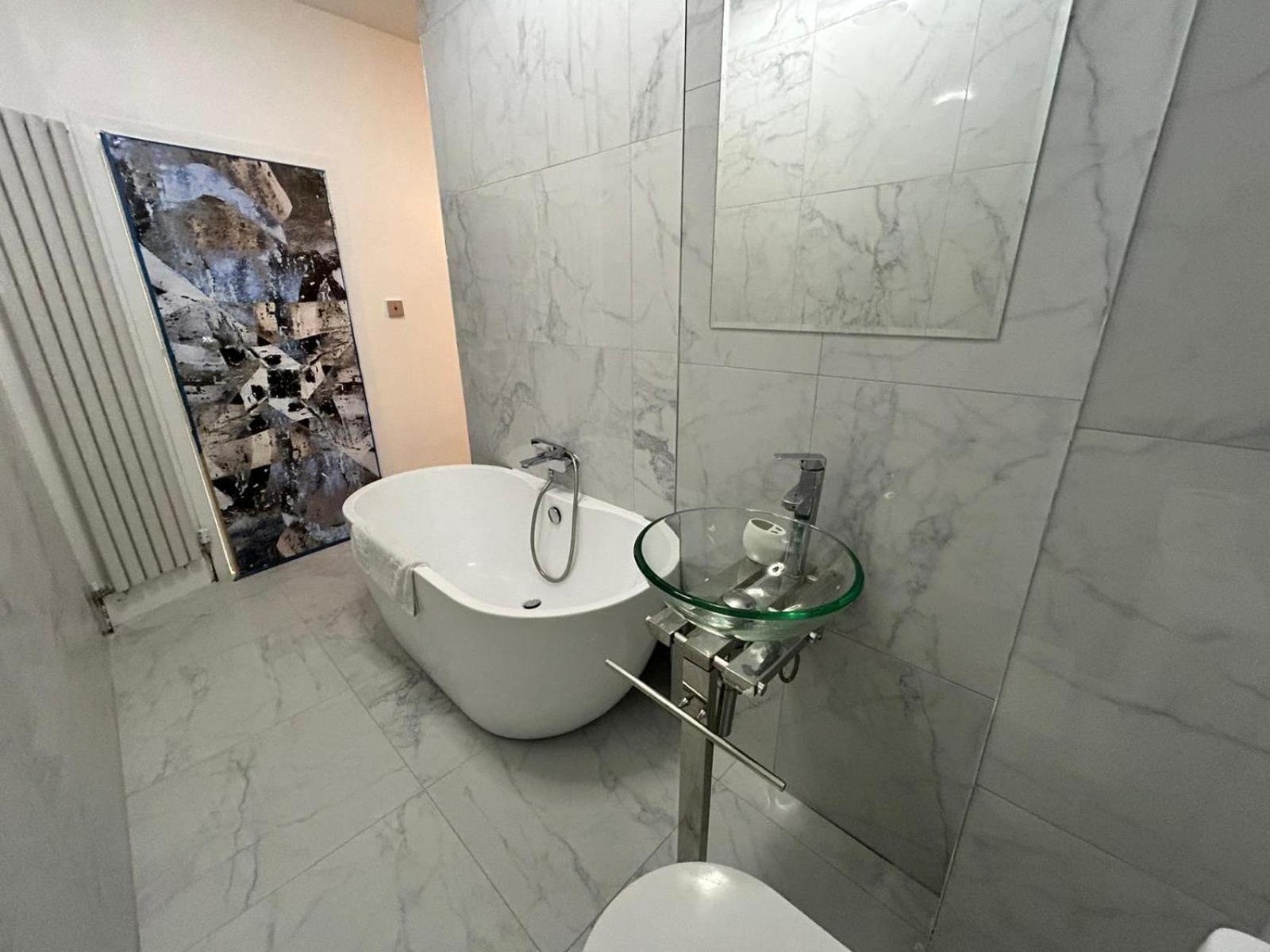 Leilighet 2 Bedroom Flat Wembley London
