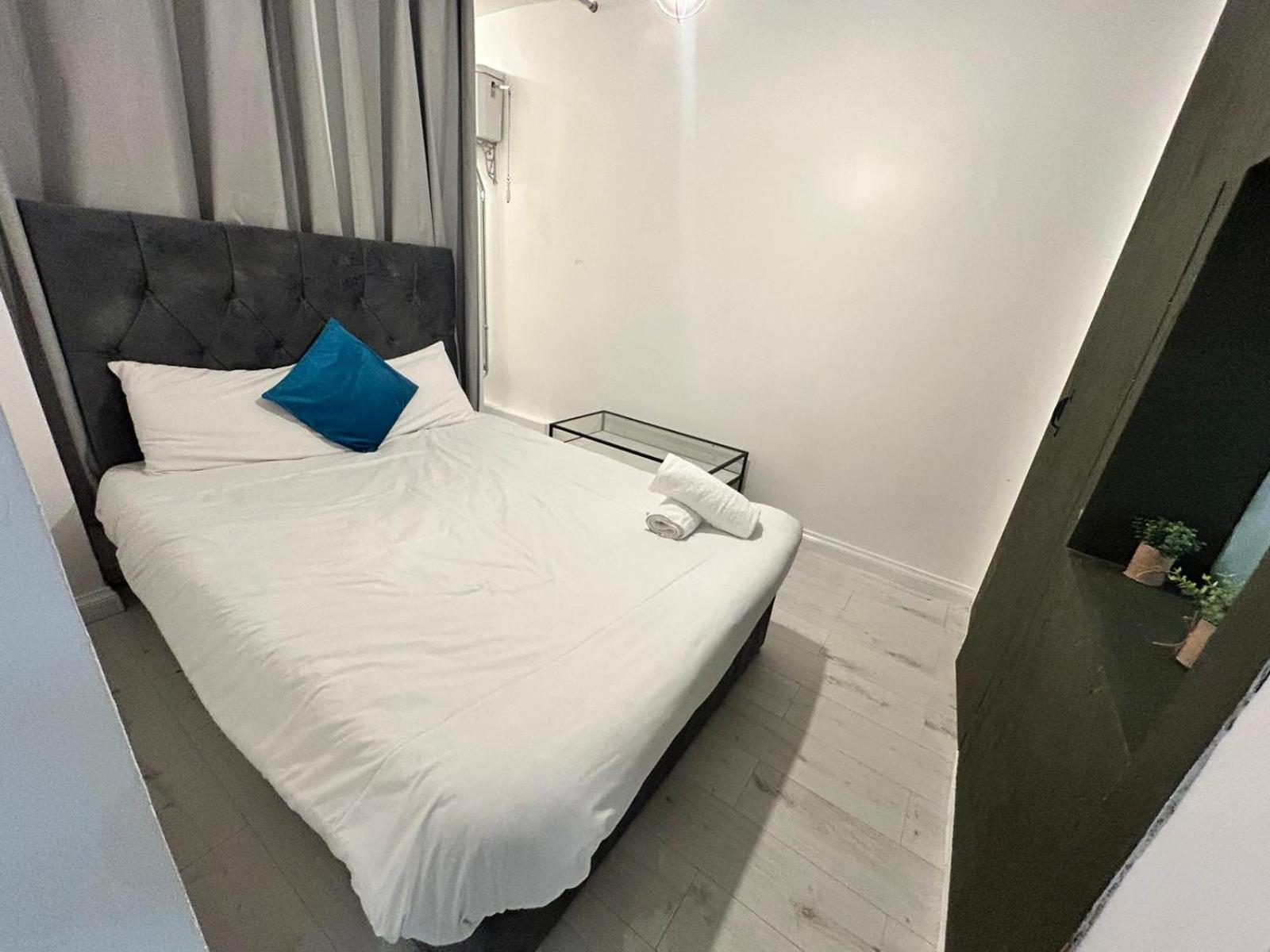 2 Bedroom Flat Wembley Leilighet *