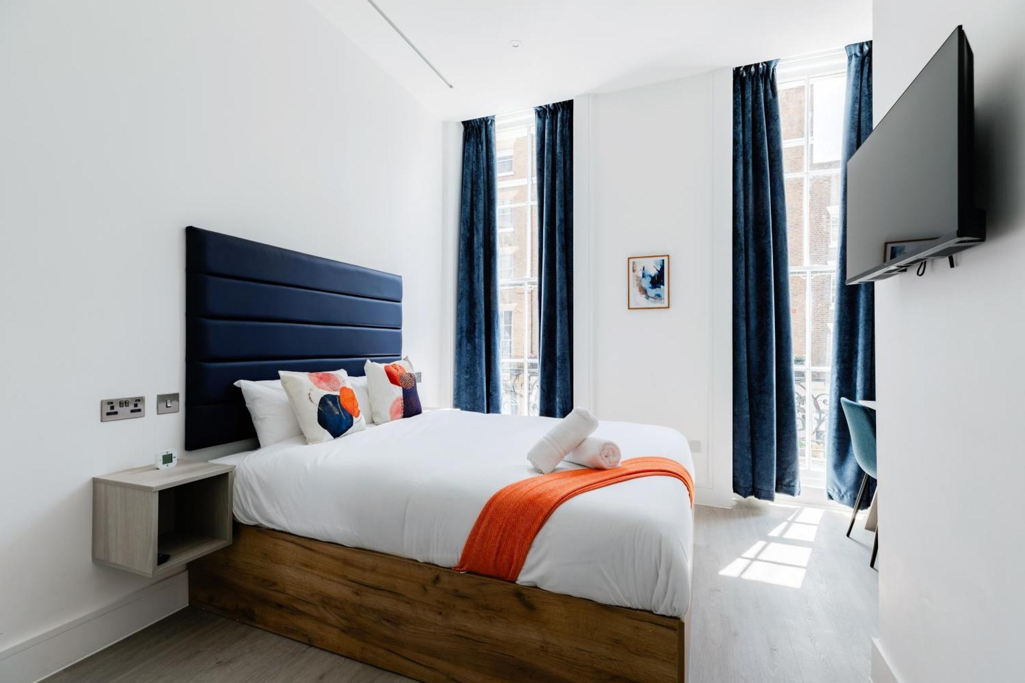 Upper Berkeley 3* London
