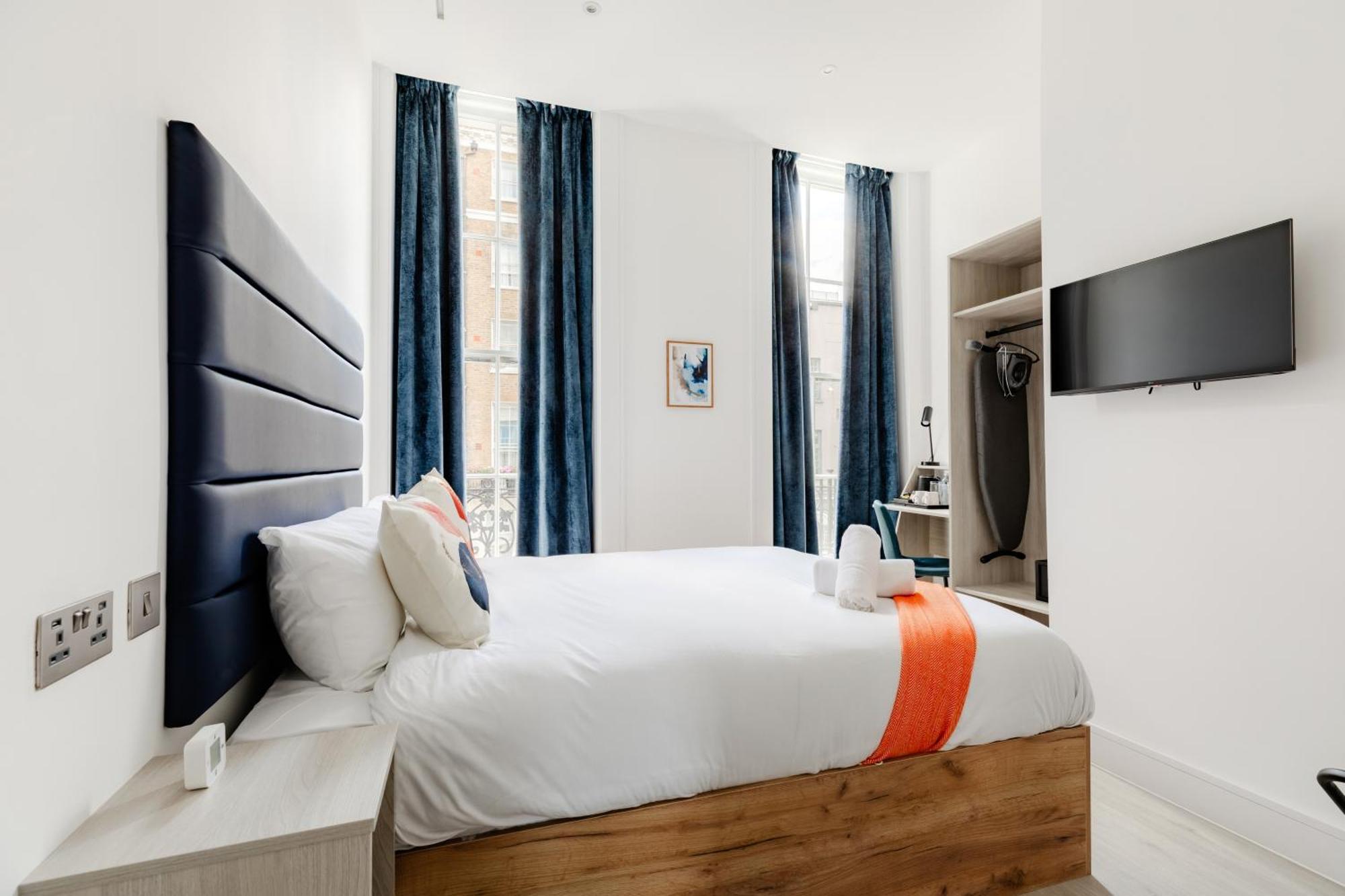 Upper Berkeley Hotel London