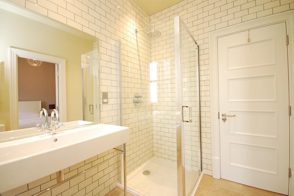 Whitehall Apartment London