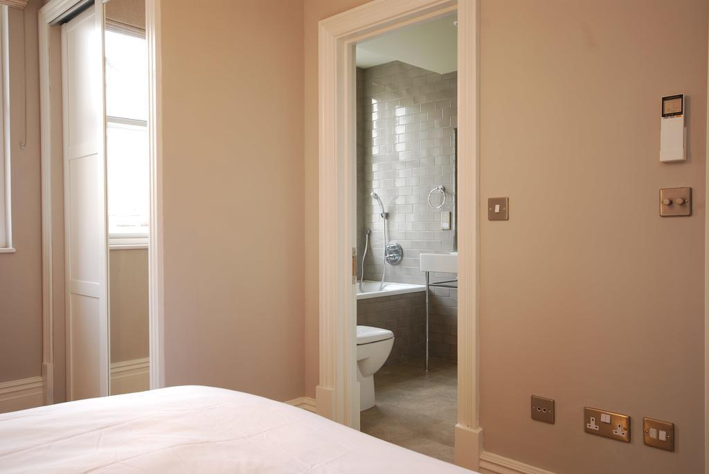 Apartment Whitehall