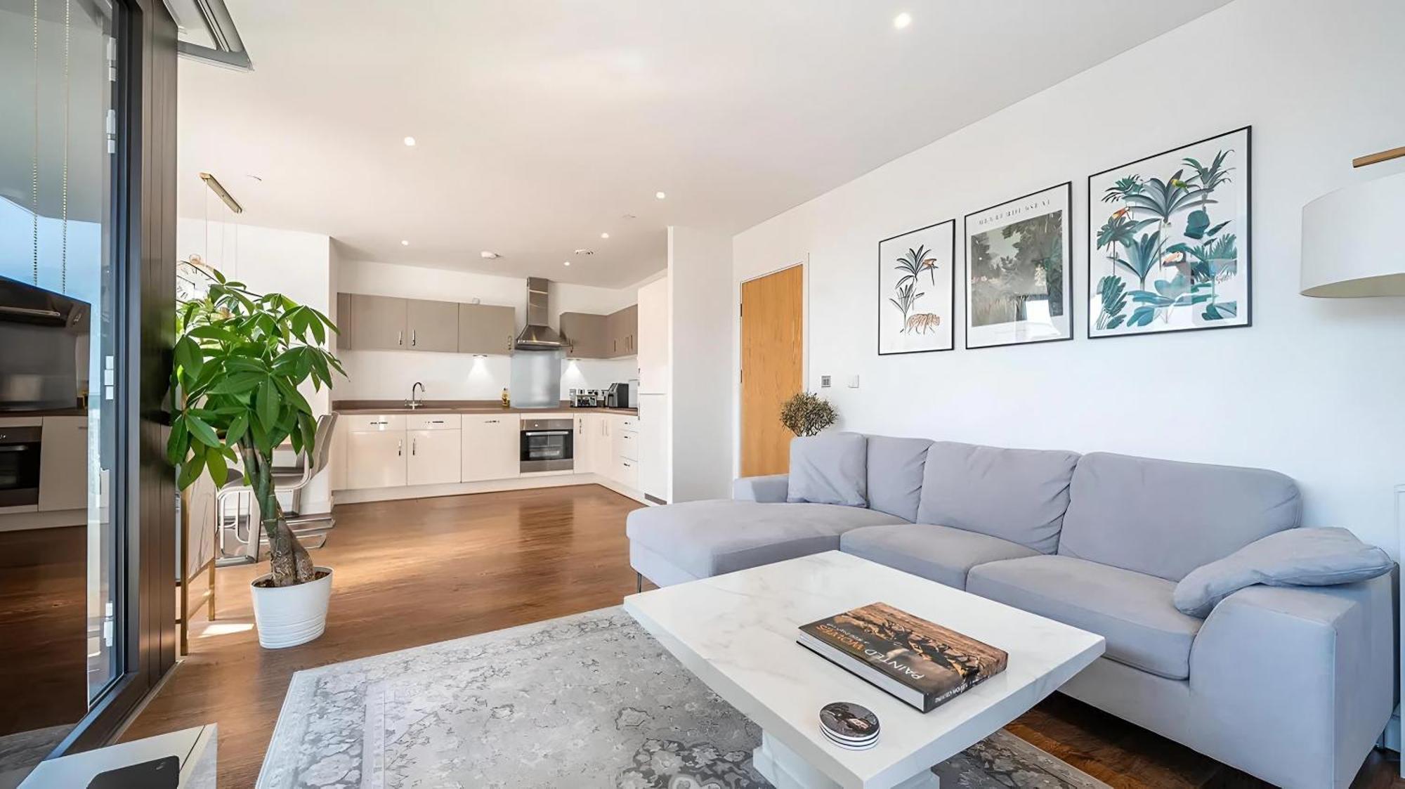 Apartment The Place- Greenwich 2-bed Flat London