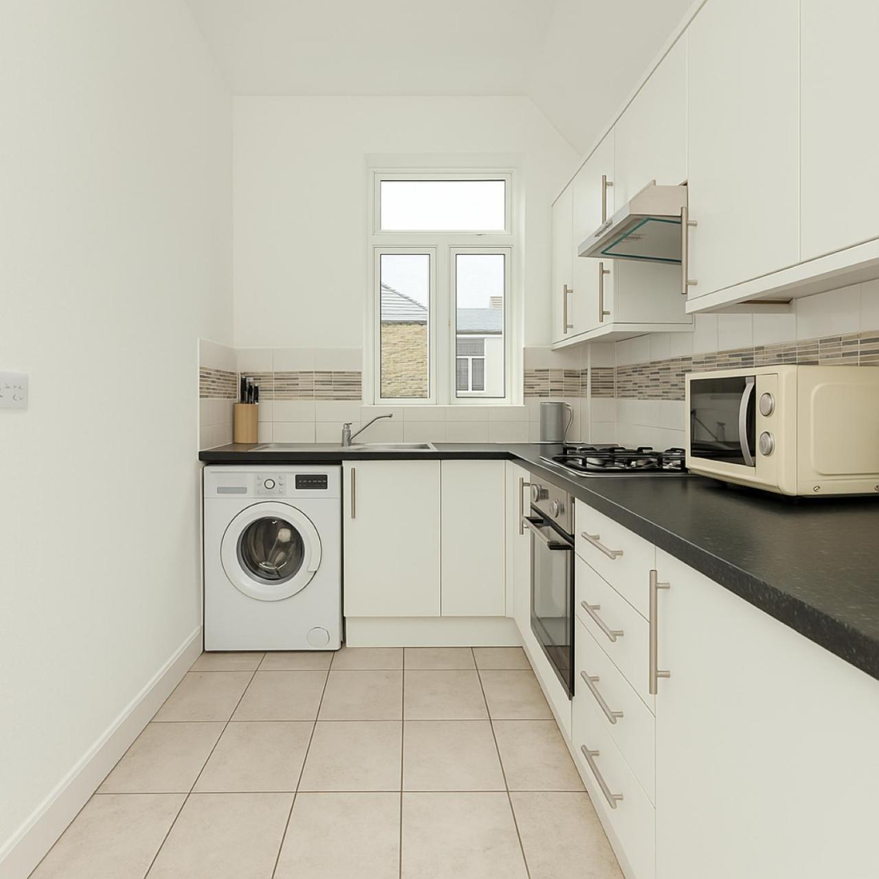 Apartment 2 Bed Flat In Acton Town *