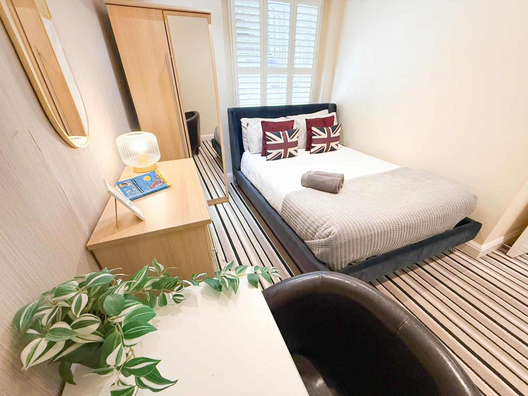 3 Bedroom With Private Terrace In Pimlico, Westminster, Victoria * Londres