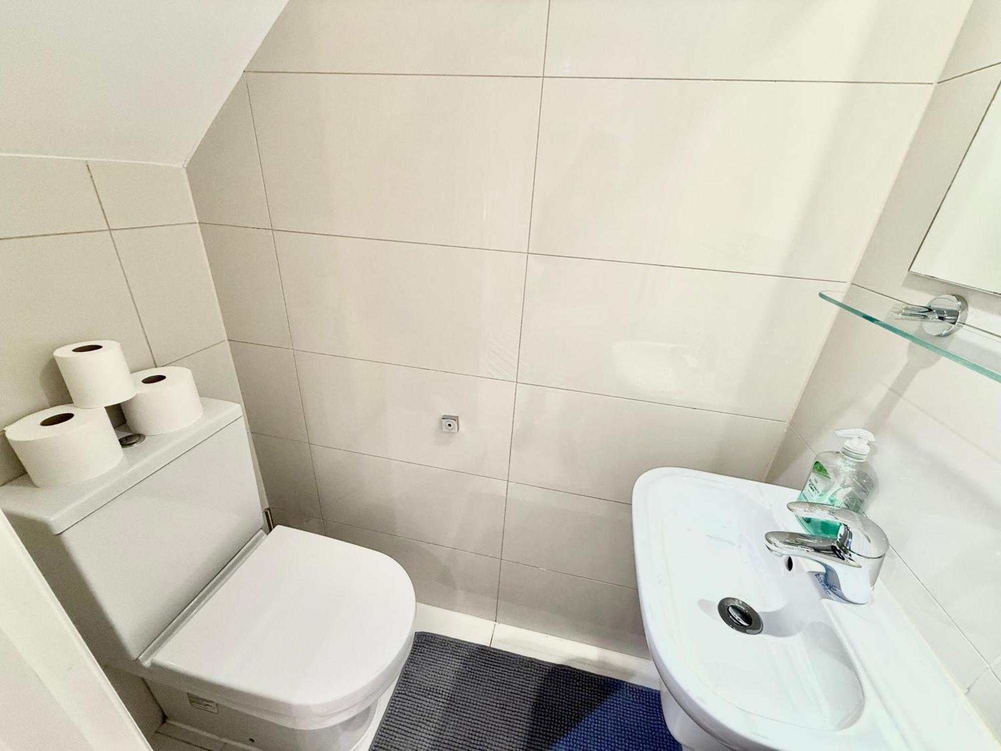 3 Bedroom With Private Terrace In Pimlico, Westminster, Victoria