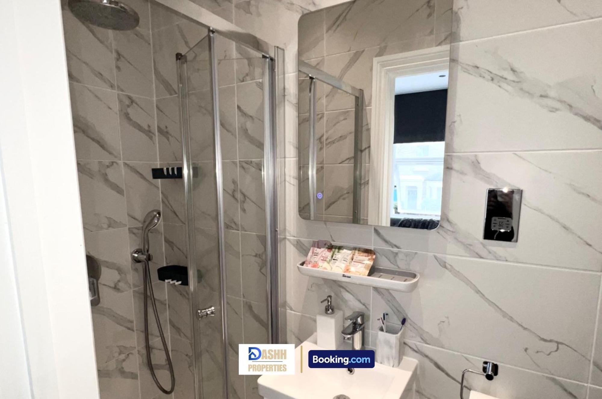 Ferienhaus Two Bedroom By Dashh Short Lets & Serviced In Shepherds Bush With Free Wifi *