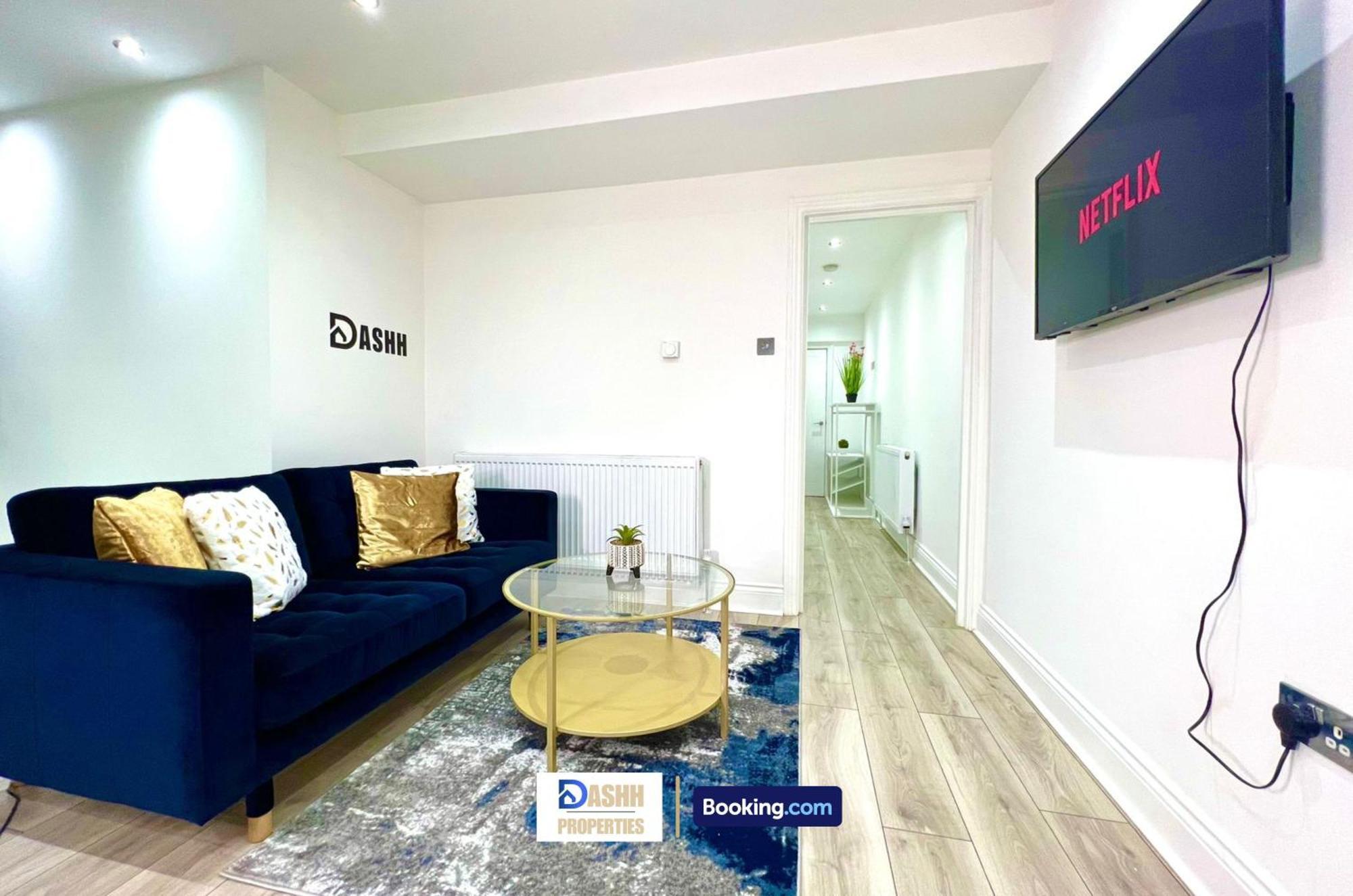 Three Bedroom By Dashh Short Lets & Serviced In Shepherds Bush Sleeps 9 With Free Wifi Hébergement de vacances