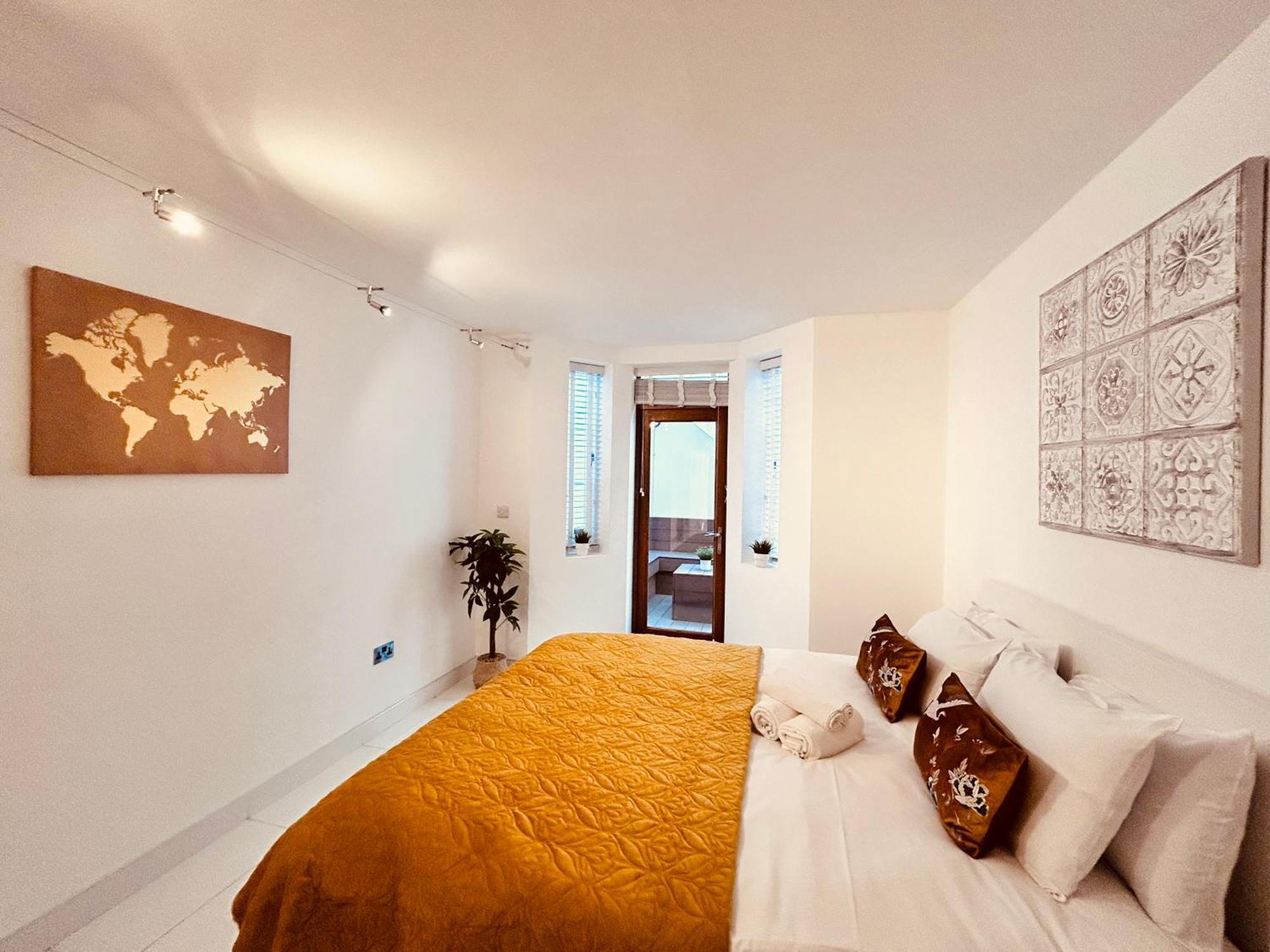 Lrg Stunning 4bd Crouchend House * London