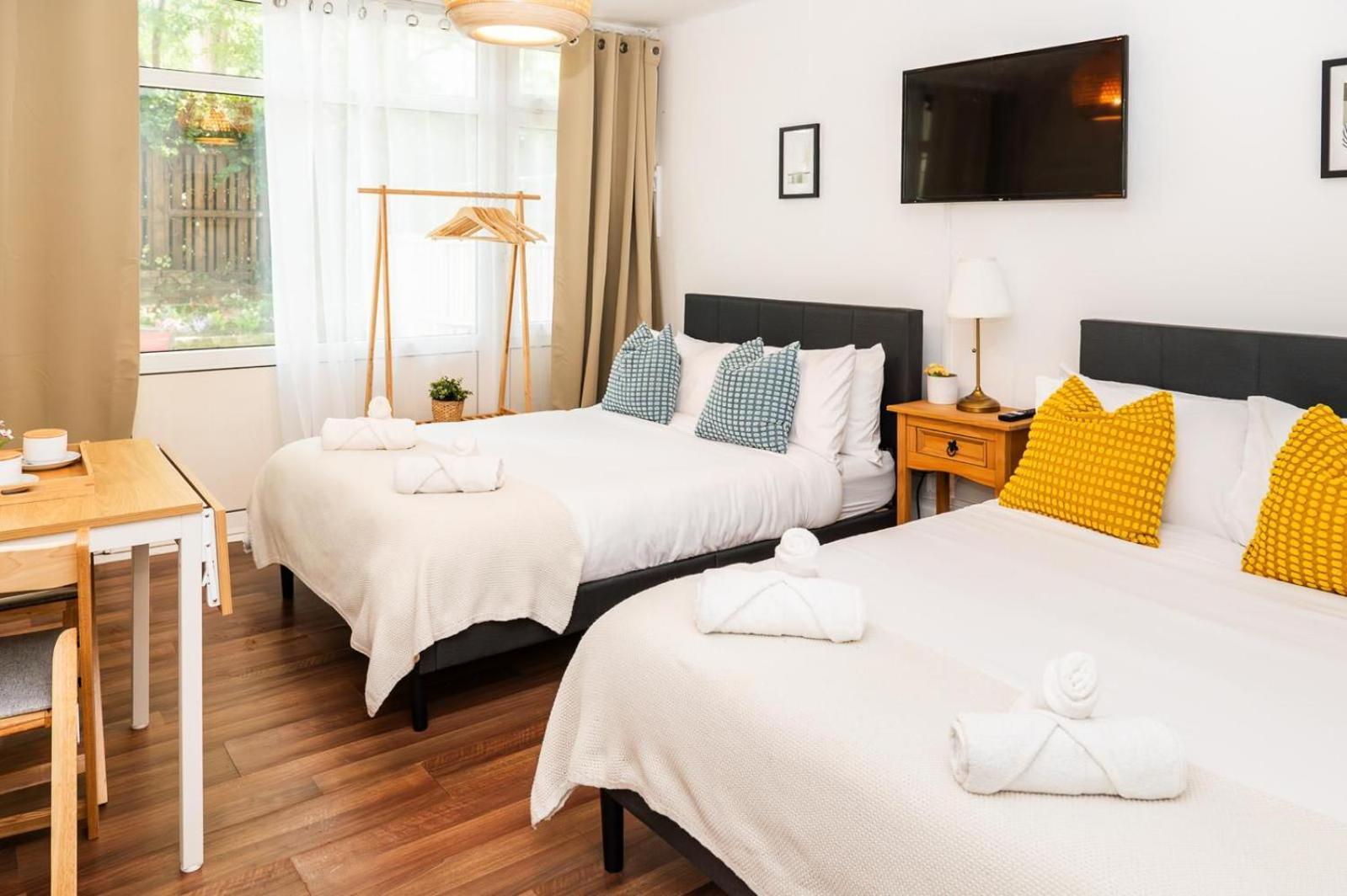 Apartment Studio33 London