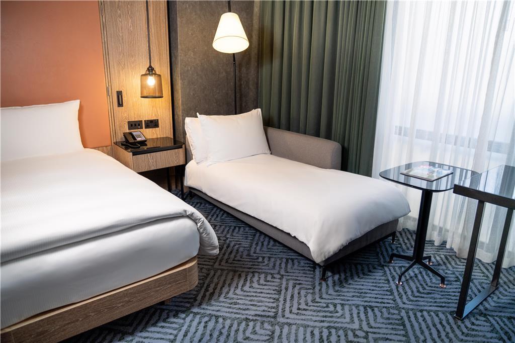 Hilton Bankside 4*