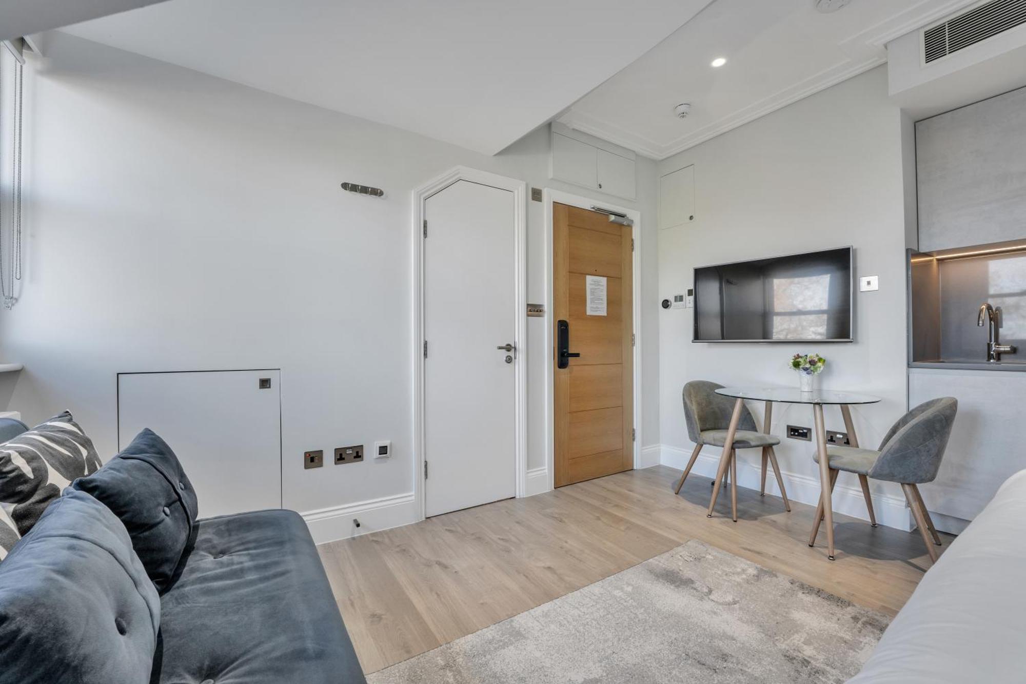 Luxlet - Heart Of Hampstead, Londen