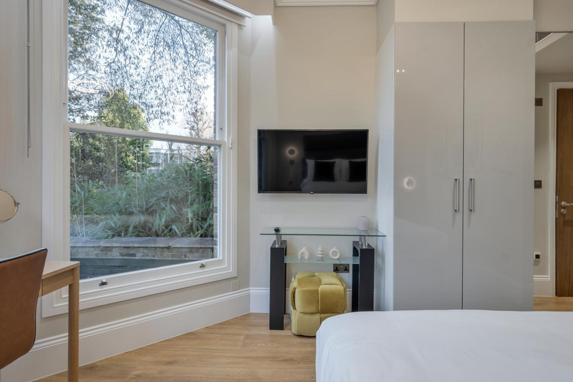 Luxlet - Heart Of Hampstead, * Londen