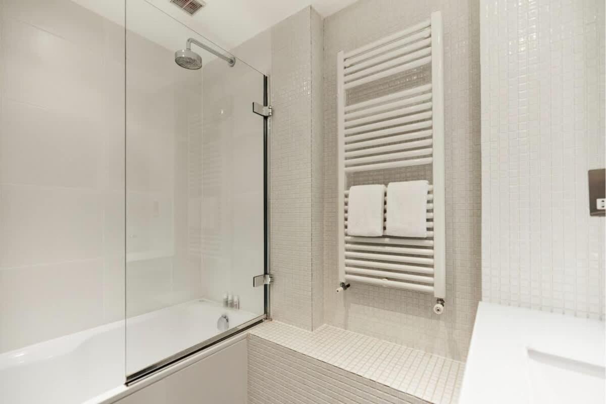 The South Kensington Wonder - Trendy 3bdr House With Garden Appartement Londen